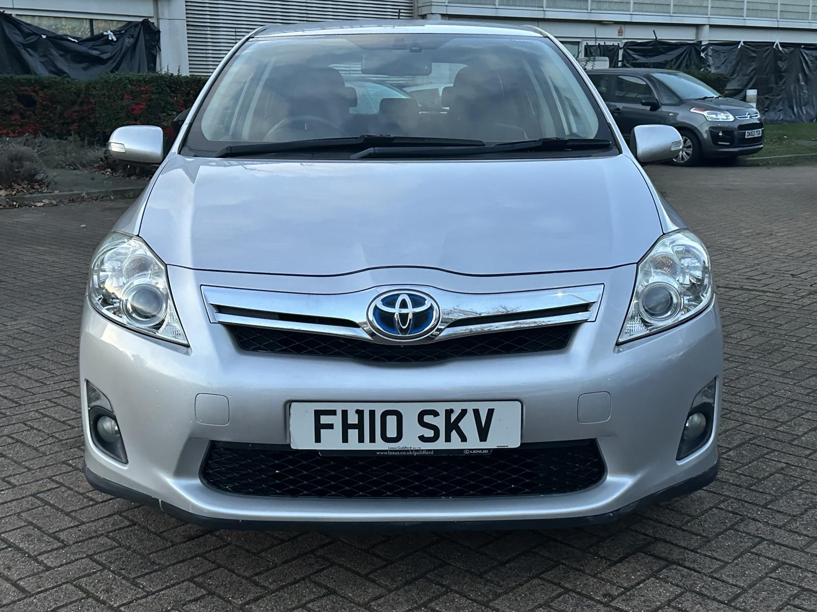 Toyota Auris 1.8 VVT-h T Spirit Hatchback 5dr Petrol Hybrid CVT Euro 5 (s/s) (136 ps)