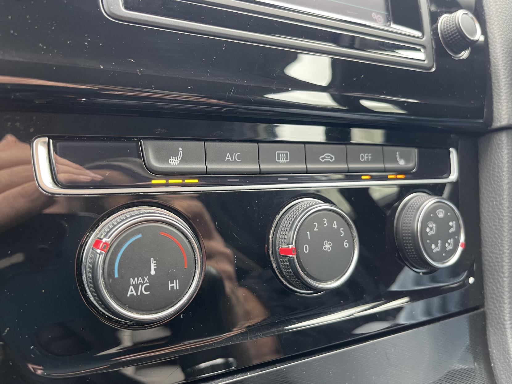 Volkswagen Golf 1.4 TSI BlueMotion Tech ACT GT Hatchback 5dr Petrol Manual Euro 6 (s/s) (140 ps)