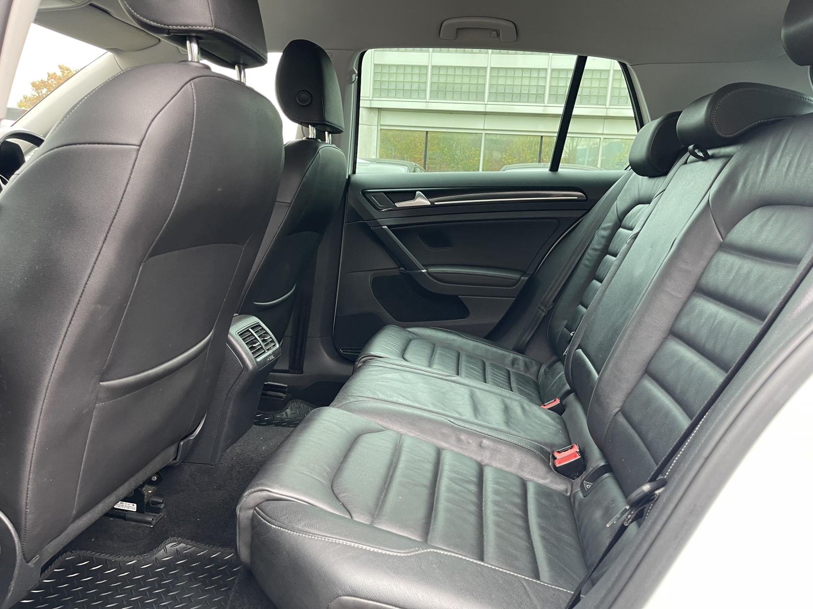 Volkswagen Golf 1.4 TSI BlueMotion Tech ACT GT Hatchback 5dr Petrol Manual Euro 6 (s/s) (140 ps)