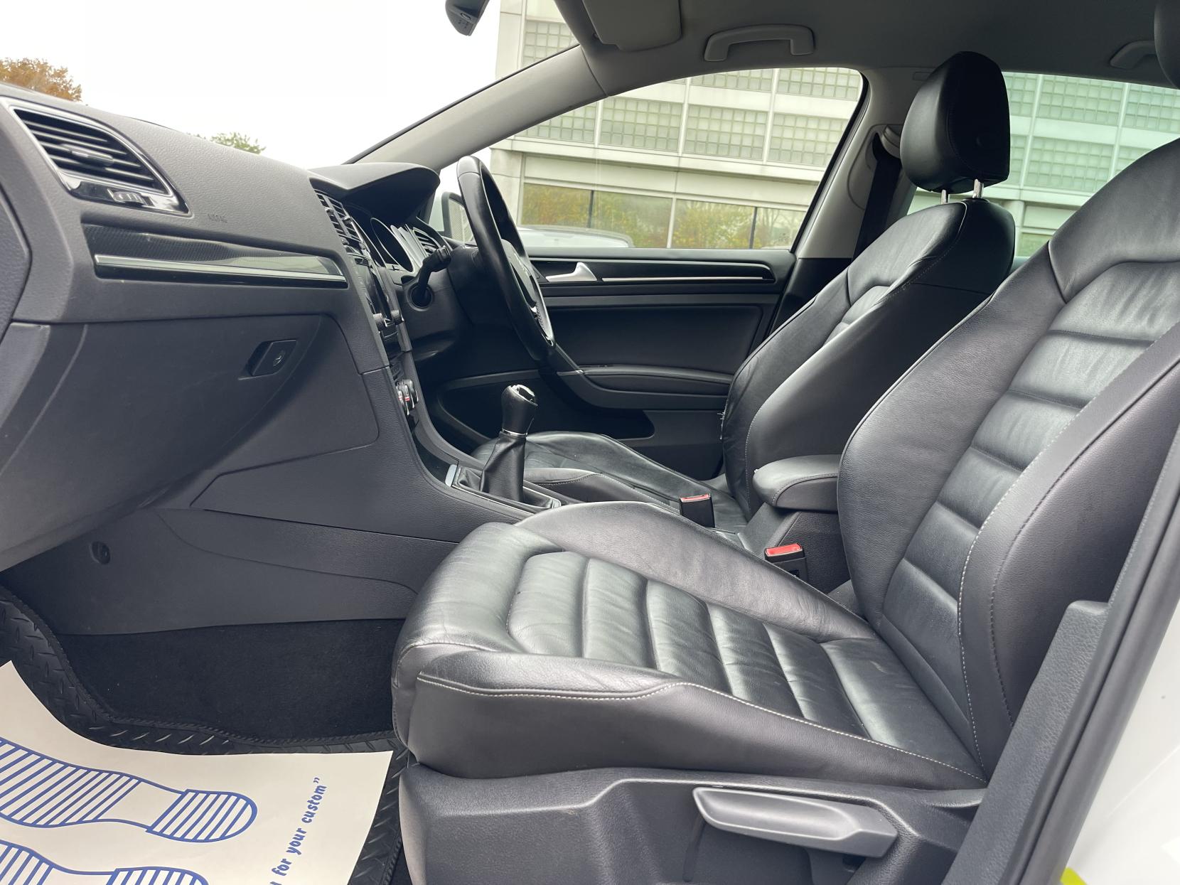 Volkswagen Golf 1.4 TSI BlueMotion Tech ACT GT Hatchback 5dr Petrol Manual Euro 6 (s/s) (140 ps)