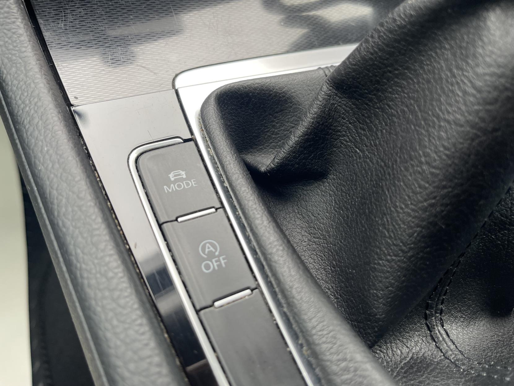 Volkswagen Golf 1.4 TSI BlueMotion Tech ACT GT Hatchback 5dr Petrol Manual Euro 6 (s/s) (140 ps)