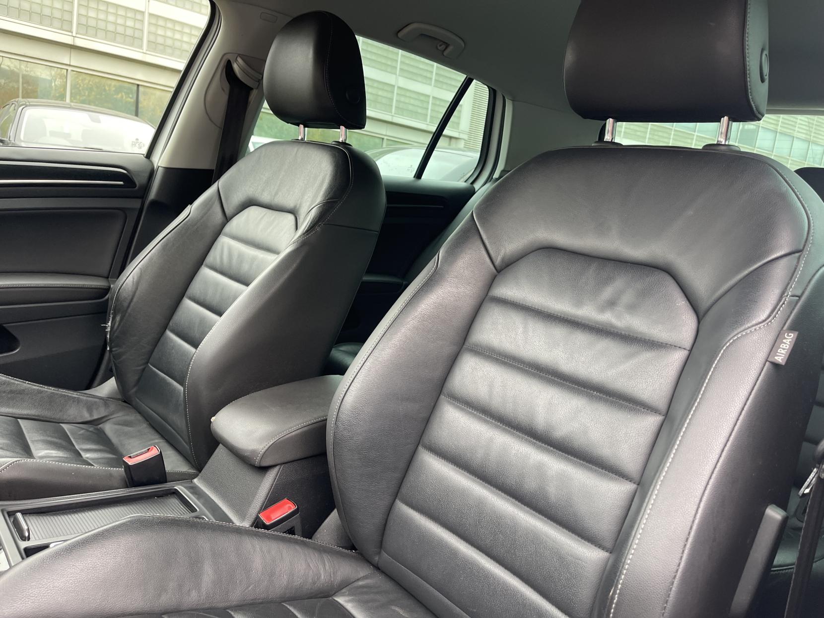 Volkswagen Golf 1.4 TSI BlueMotion Tech ACT GT Hatchback 5dr Petrol Manual Euro 6 (s/s) (140 ps)