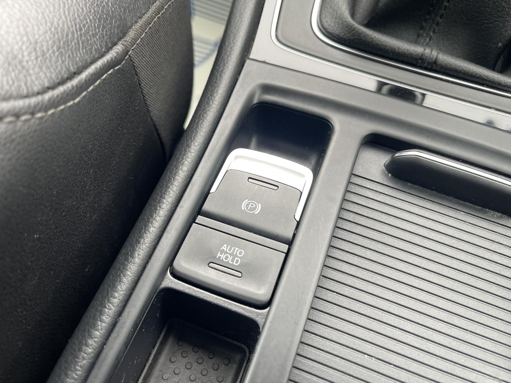 Volkswagen Golf 1.4 TSI BlueMotion Tech ACT GT Hatchback 5dr Petrol Manual Euro 6 (s/s) (140 ps)