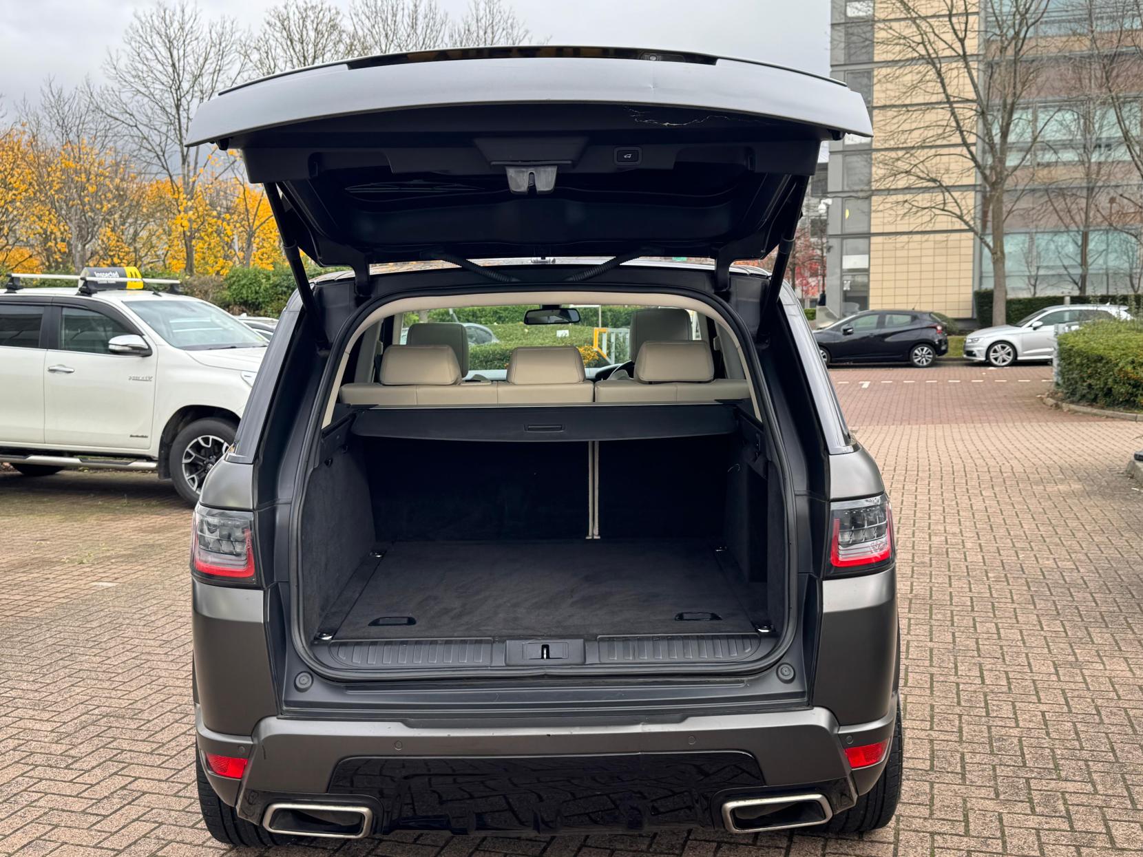 Land Rover Range Rover Sport 3.0 SD V6 HSE SUV 5dr Diesel Auto 4WD Euro 5 (s/s) (292 ps)