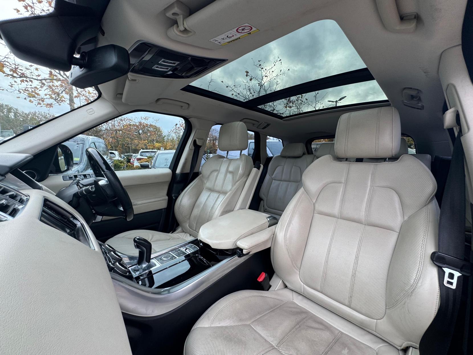 Land Rover Range Rover Sport 3.0 SD V6 HSE SUV 5dr Diesel Auto 4WD Euro 5 (s/s) (292 ps)