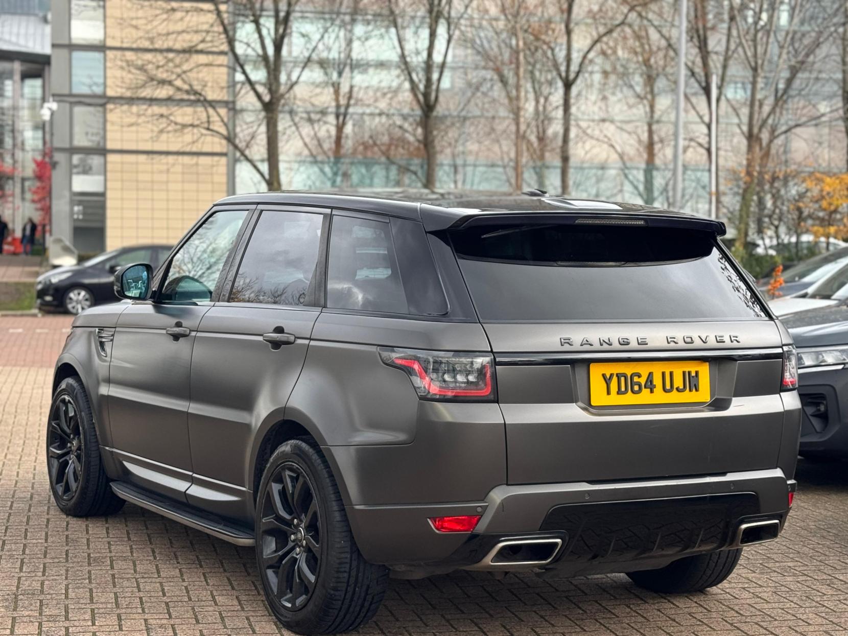 Land Rover Range Rover Sport 3.0 SD V6 HSE SUV 5dr Diesel Auto 4WD Euro 5 (s/s) (292 ps)