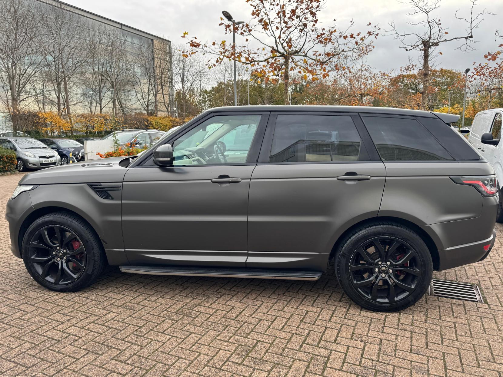 Land Rover Range Rover Sport 3.0 SD V6 HSE SUV 5dr Diesel Auto 4WD Euro 5 (s/s) (292 ps)