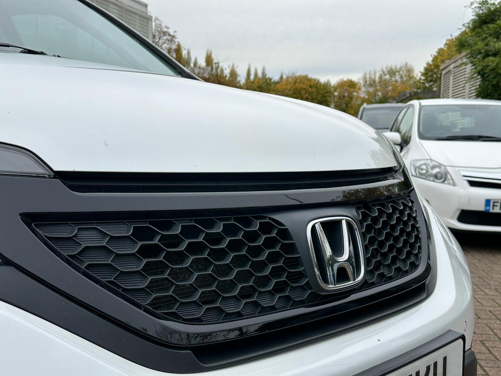 Honda CR-V 2.0 i-VTEC Black Edition SUV 5dr Petrol Auto 4WD Euro 5 (155 ps)