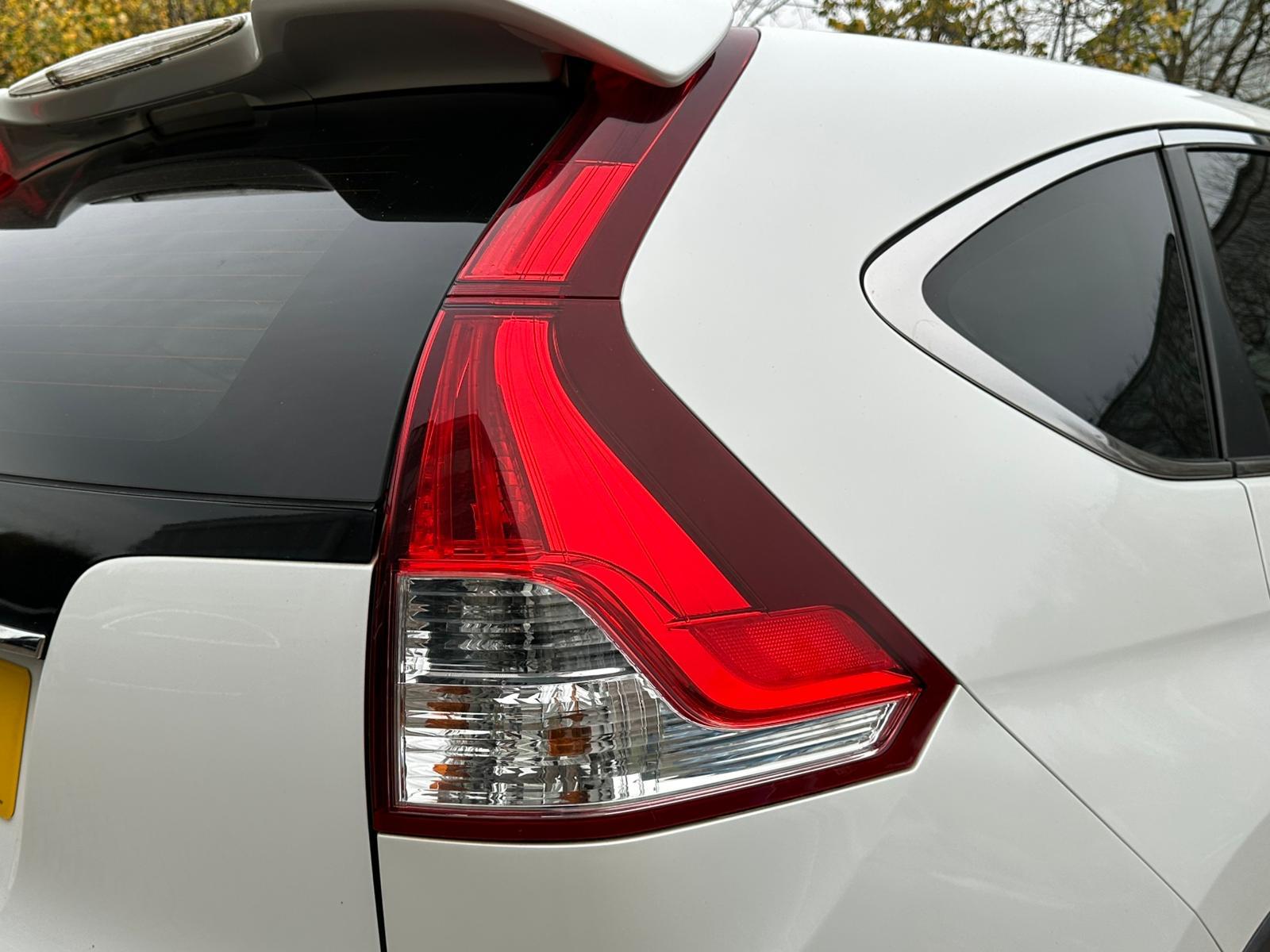 Honda CR-V 2.0 i-VTEC Black Edition SUV 5dr Petrol Auto 4WD Euro 5 (155 ps)