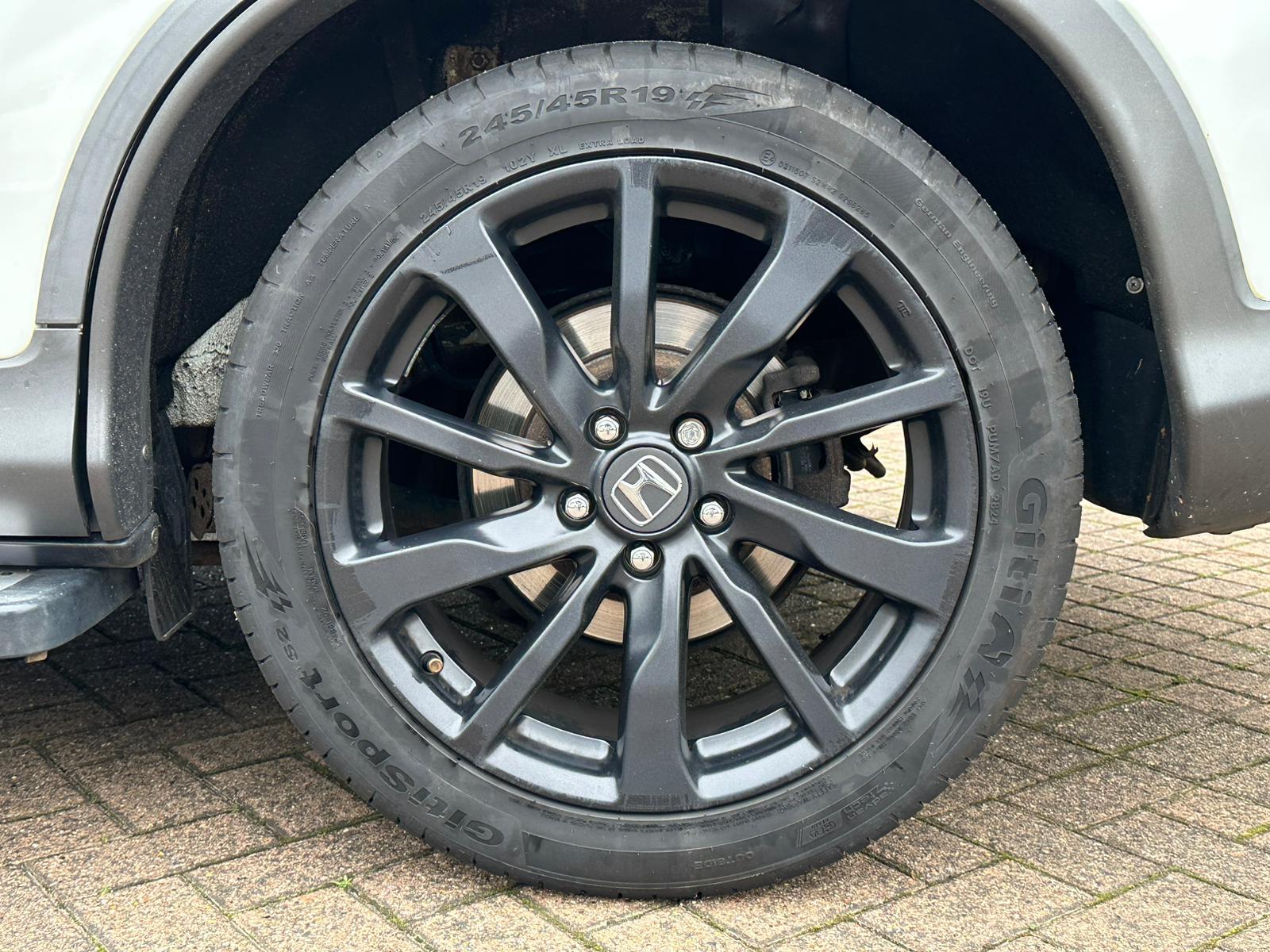 Honda CR-V 2.0 i-VTEC Black Edition SUV 5dr Petrol Auto 4WD Euro 5 (155 ps)