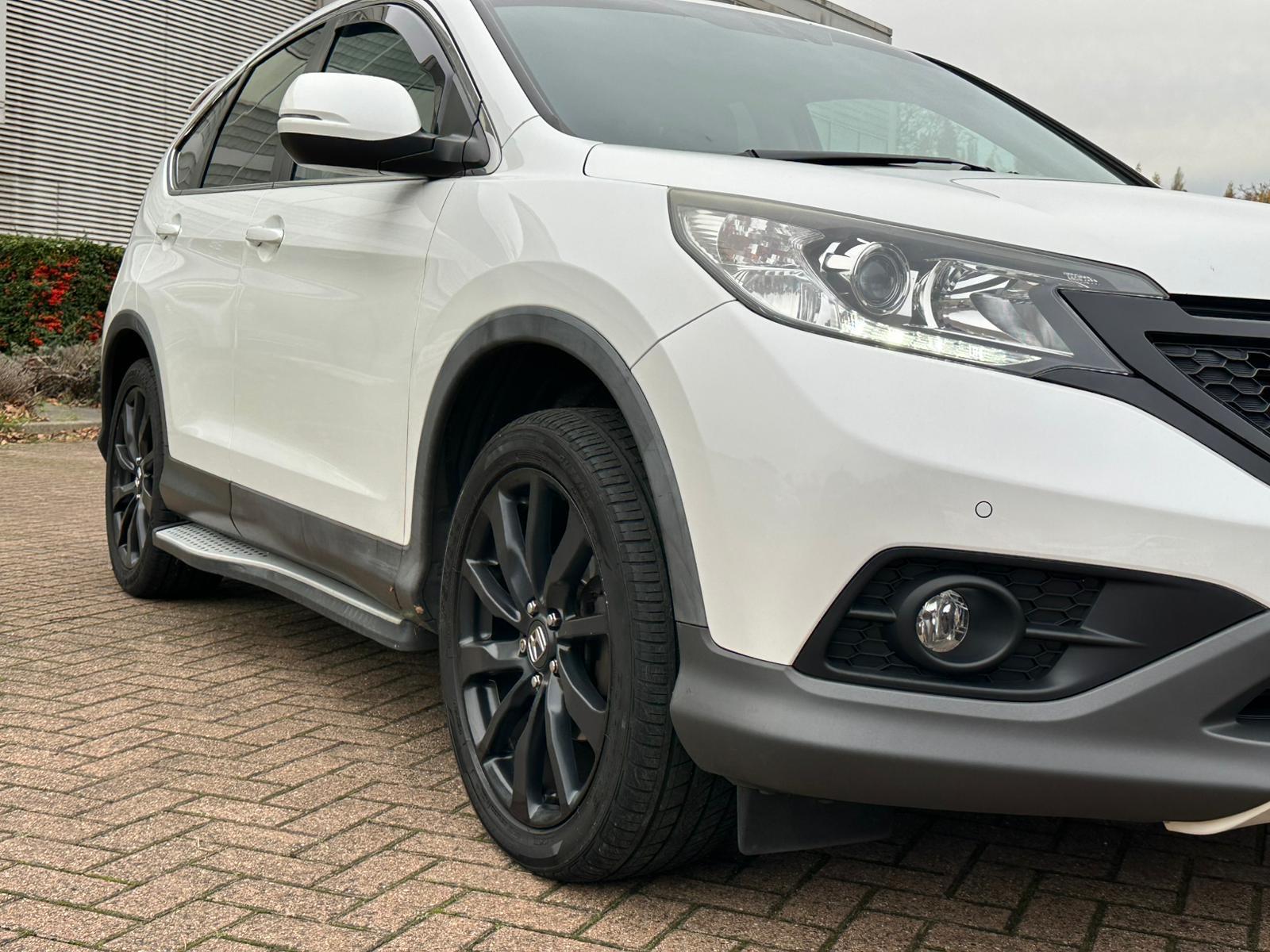 Honda CR-V 2.0 i-VTEC Black Edition SUV 5dr Petrol Auto 4WD Euro 5 (155 ps)