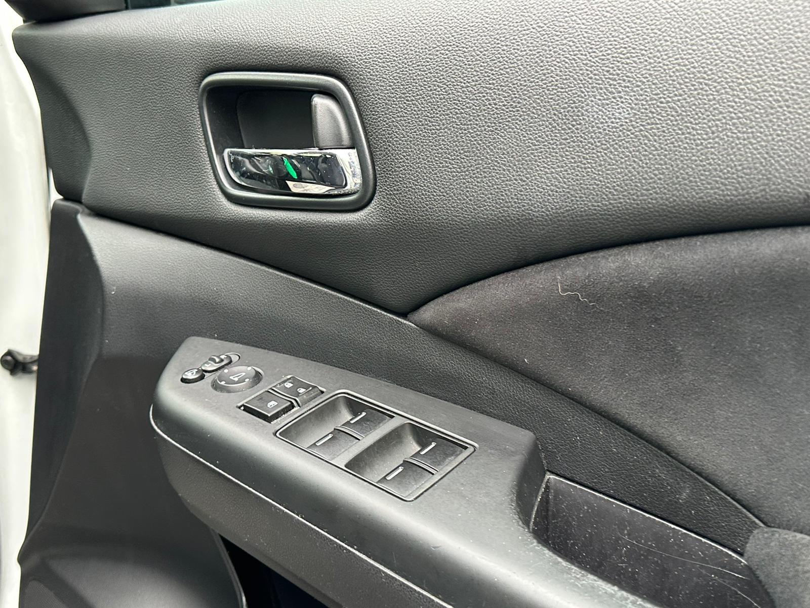 Honda CR-V 2.0 i-VTEC Black Edition SUV 5dr Petrol Auto 4WD Euro 5 (155 ps)