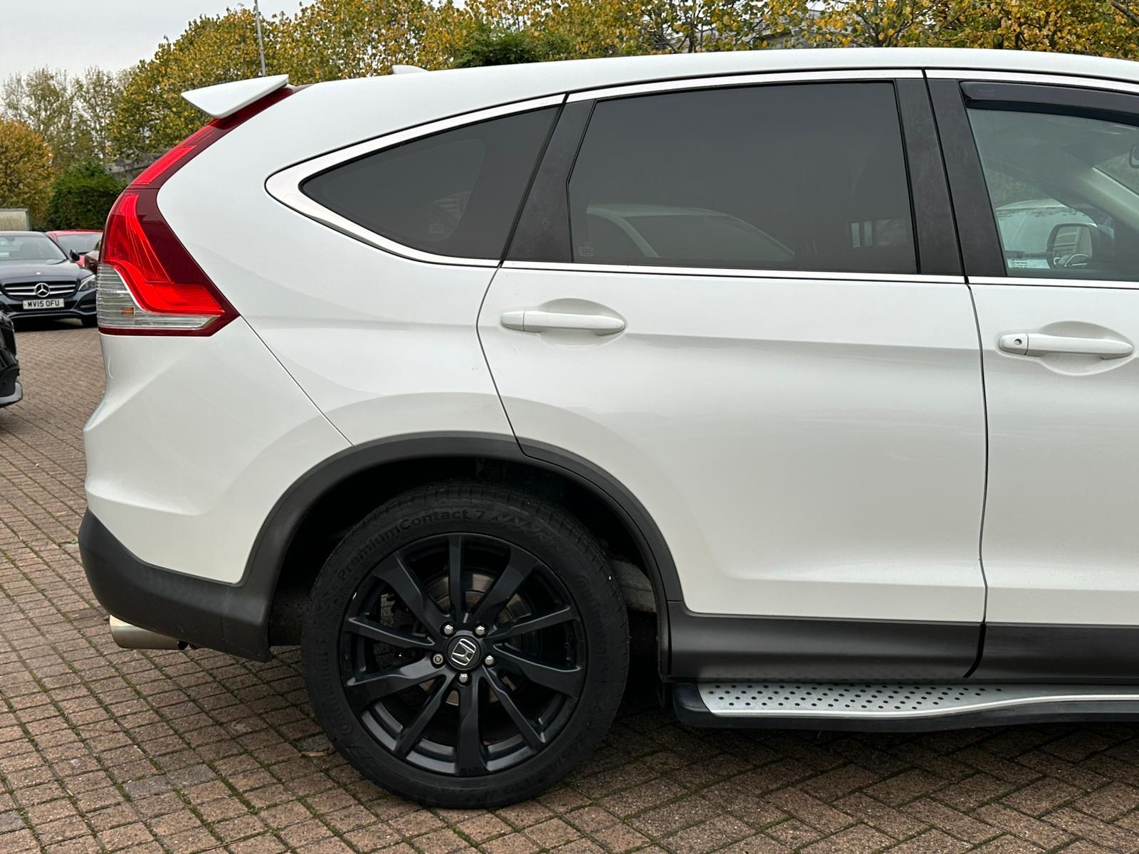 Honda CR-V 2.0 i-VTEC Black Edition SUV 5dr Petrol Auto 4WD Euro 5 (155 ps)