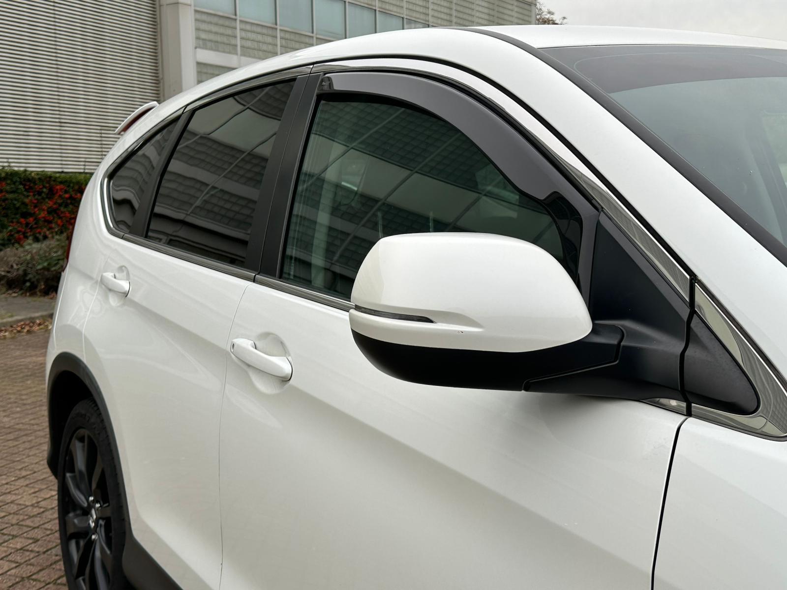 Honda CR-V 2.0 i-VTEC Black Edition SUV 5dr Petrol Auto 4WD Euro 5 (155 ps)