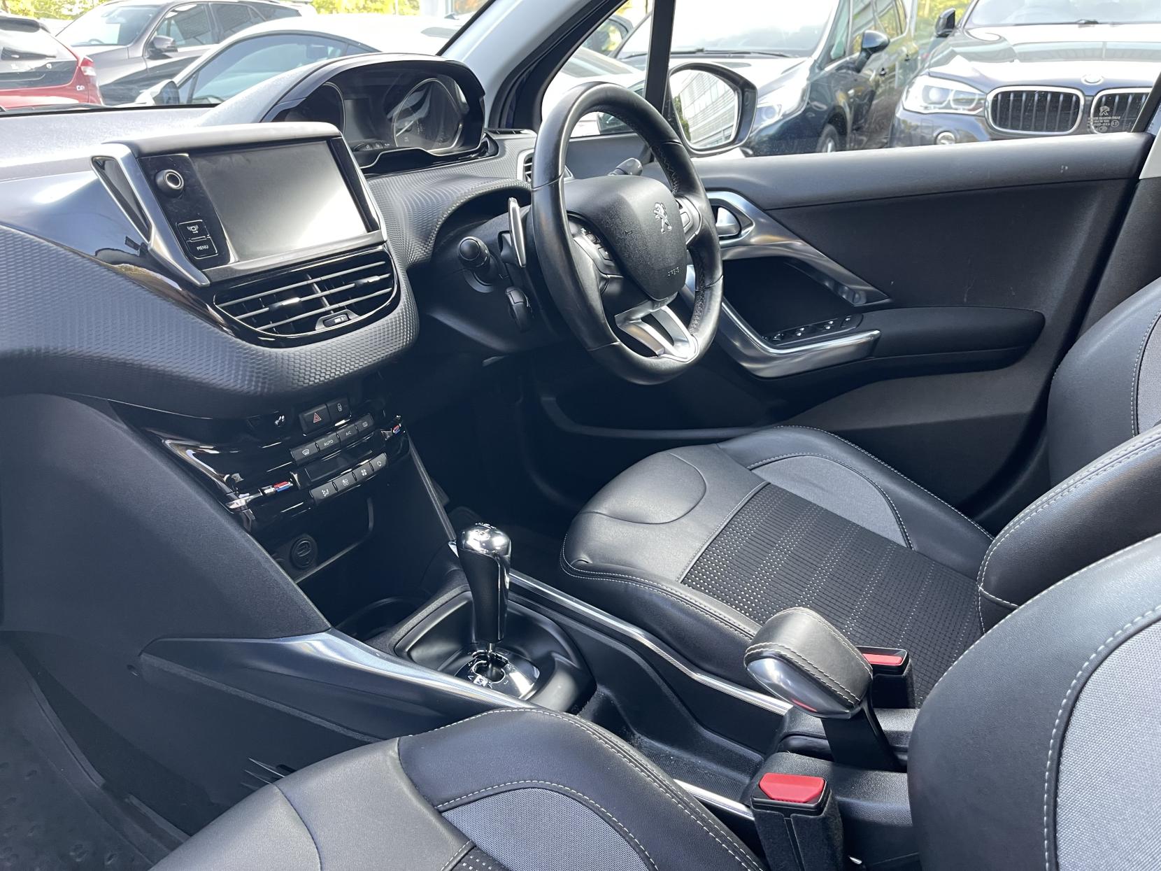 Peugeot 2008 1.6 e-HDi Allure SUV 5dr Diesel EGC Euro 5 (s/s) (92 ps)