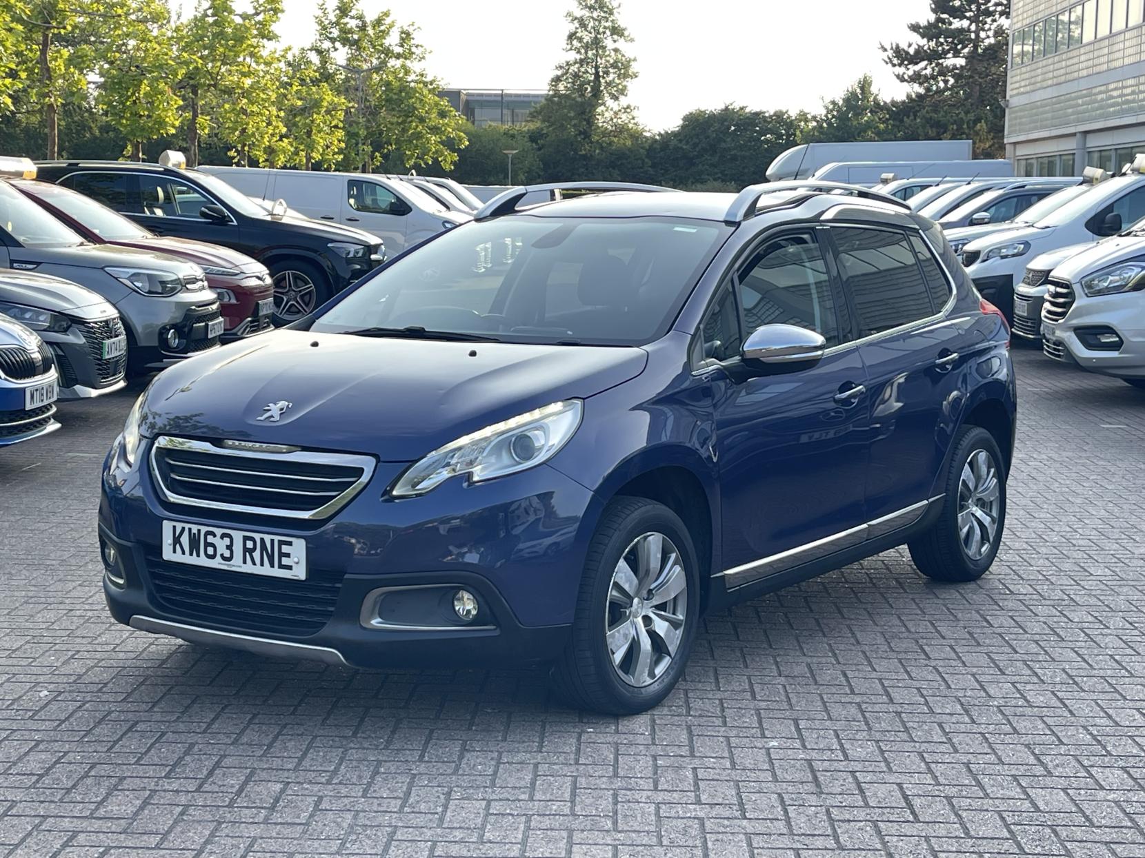 Peugeot 2008 1.6 e-HDi Allure SUV 5dr Diesel EGC Euro 5 (s/s) (92 ps)