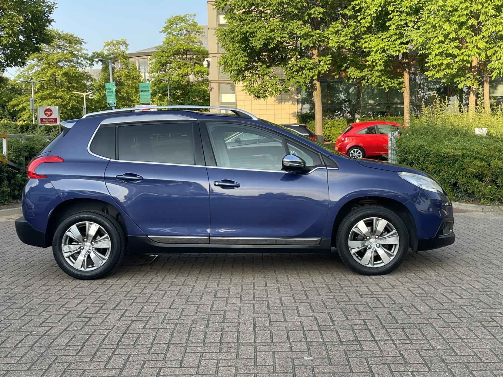 Peugeot 2008 1.6 e-HDi Allure SUV 5dr Diesel EGC Euro 5 (s/s) (92 ps)