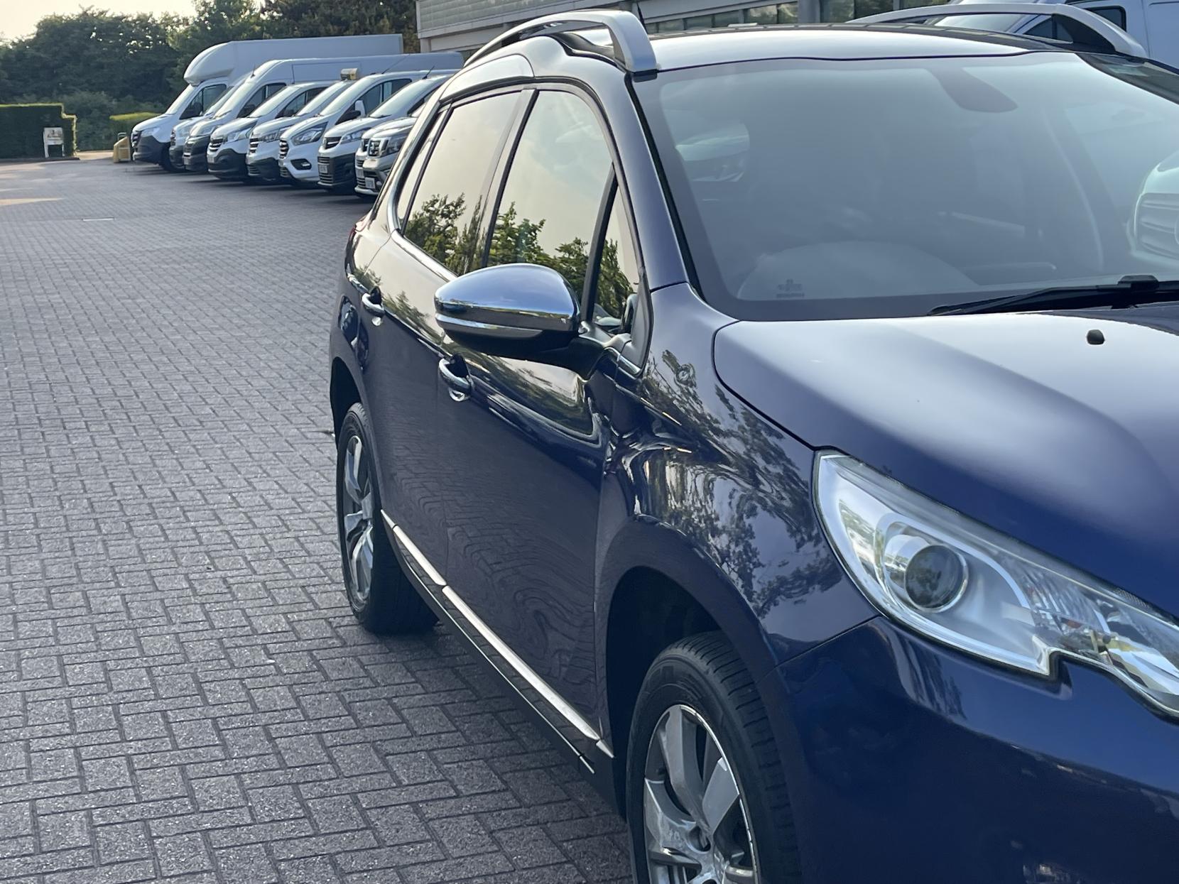 Peugeot 2008 1.6 e-HDi Allure SUV 5dr Diesel EGC Euro 5 (s/s) (92 ps)