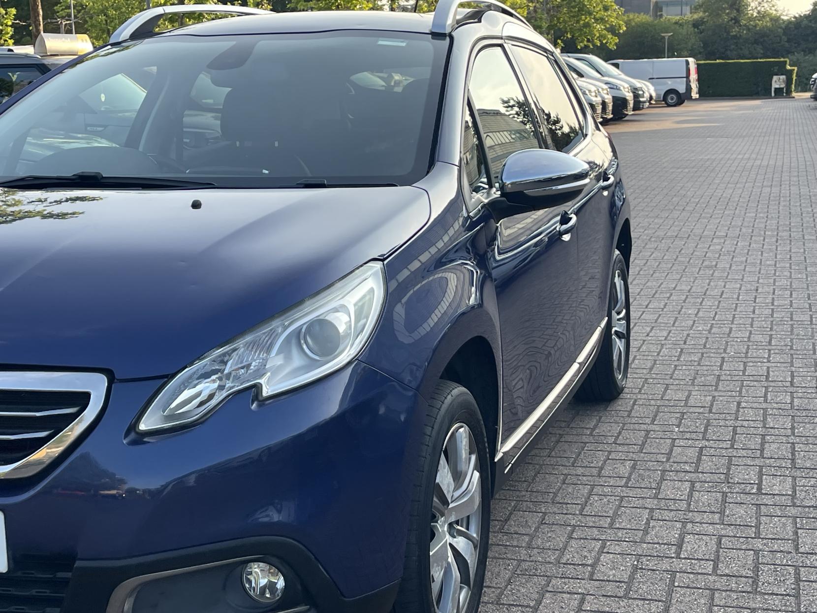 Peugeot 2008 1.6 e-HDi Allure SUV 5dr Diesel EGC Euro 5 (s/s) (92 ps)