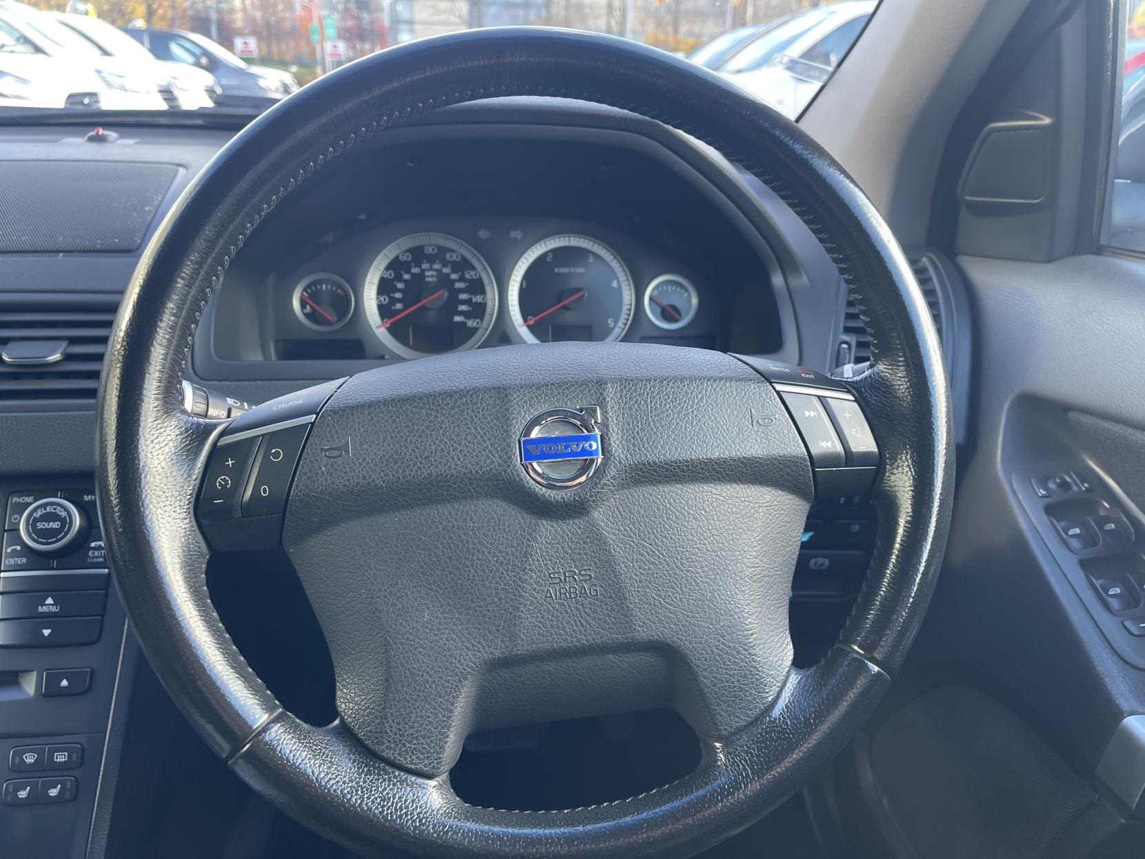 Volvo XC90 2.4 D5 Active SUV 5dr Diesel Geartronic AWD (224 g/km, 182 bhp)