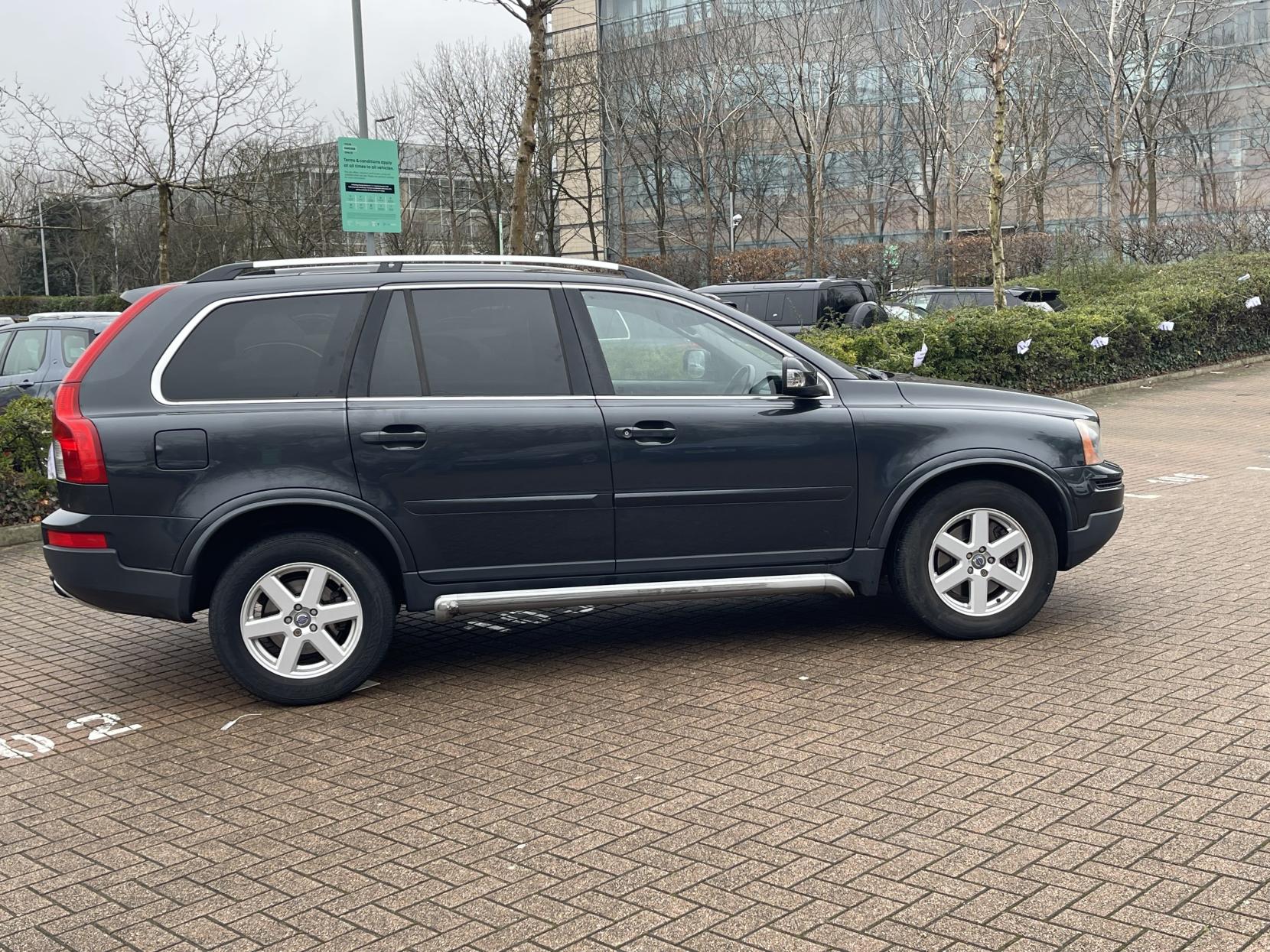 Volvo XC90 2.4 D5 Active SUV 5dr Diesel Geartronic AWD (224 g/km, 182 bhp)