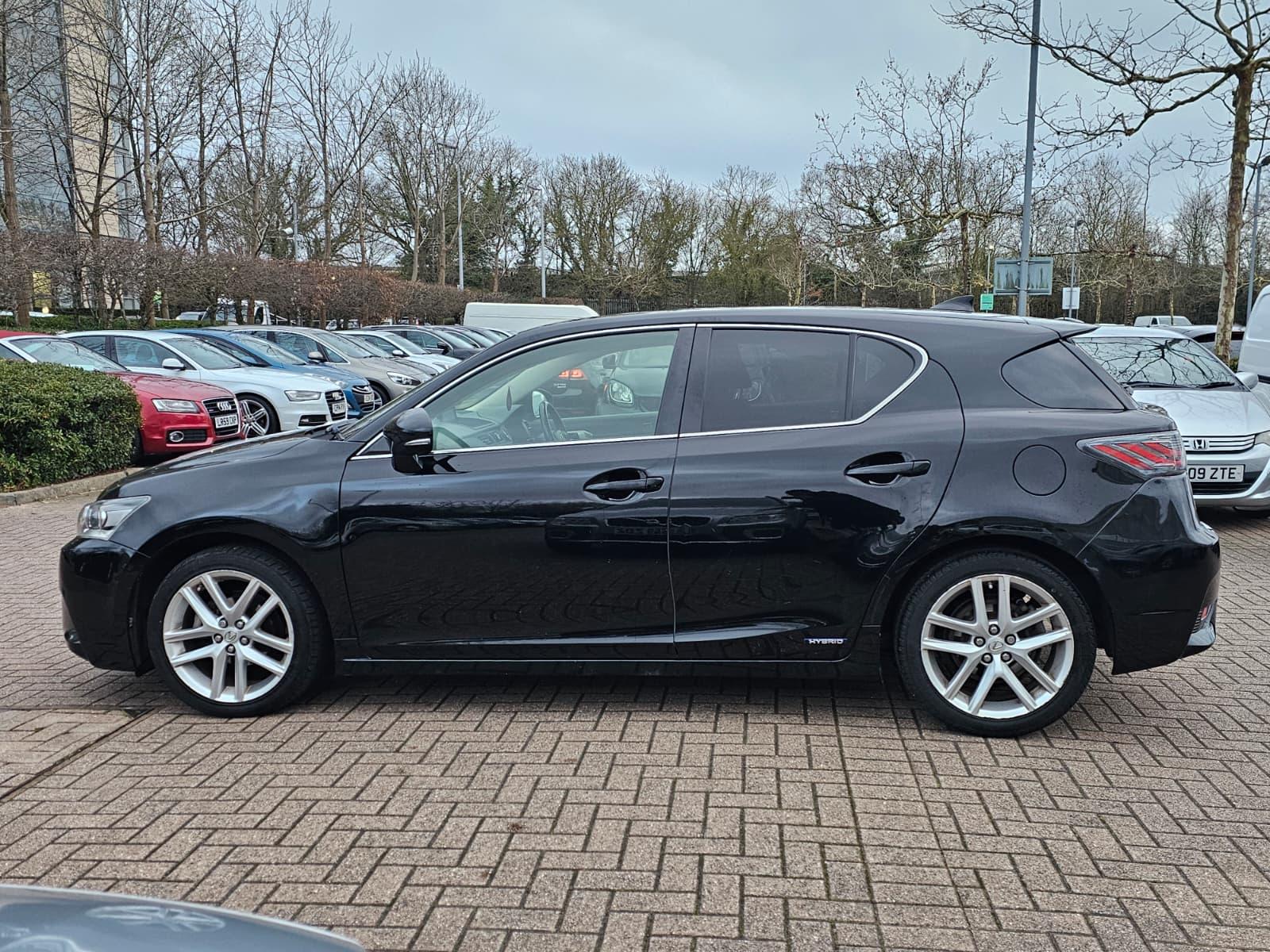 Lexus CT 1.8 200h Advance Hatchback 5dr Petrol Hybrid CVT Euro 6 (s/s) (136 ps)