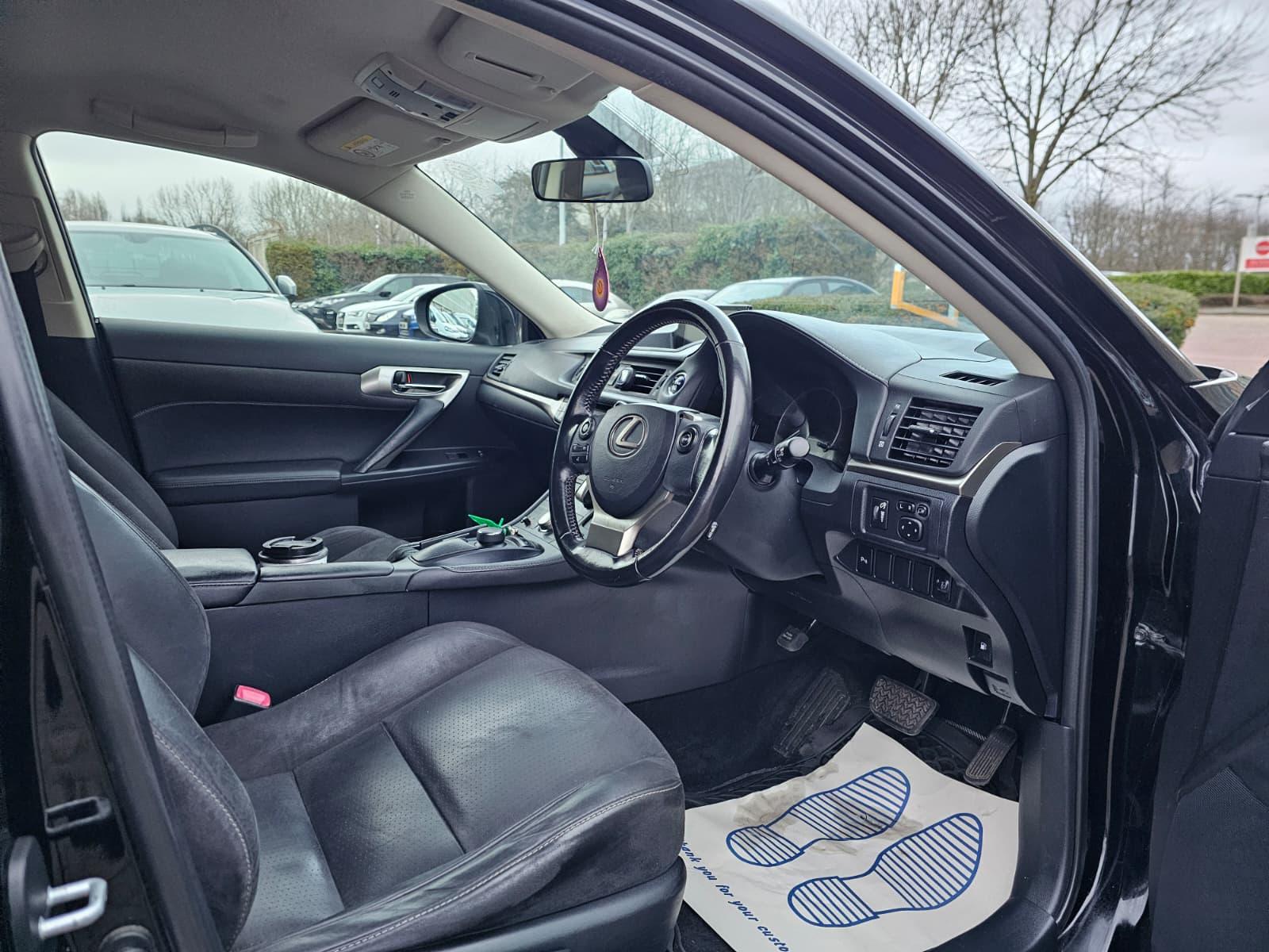 Lexus CT 1.8 200h Advance Hatchback 5dr Petrol Hybrid CVT Euro 6 (s/s) (136 ps)