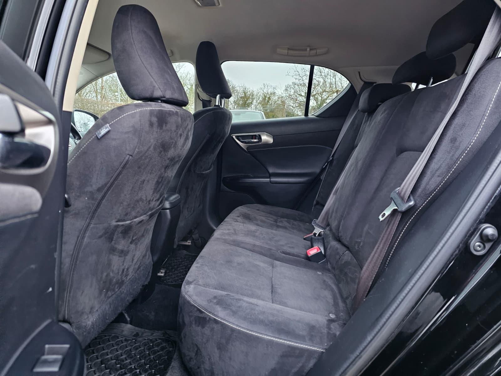 Lexus CT 1.8 200h Advance Hatchback 5dr Petrol Hybrid CVT Euro 6 (s/s) (136 ps)