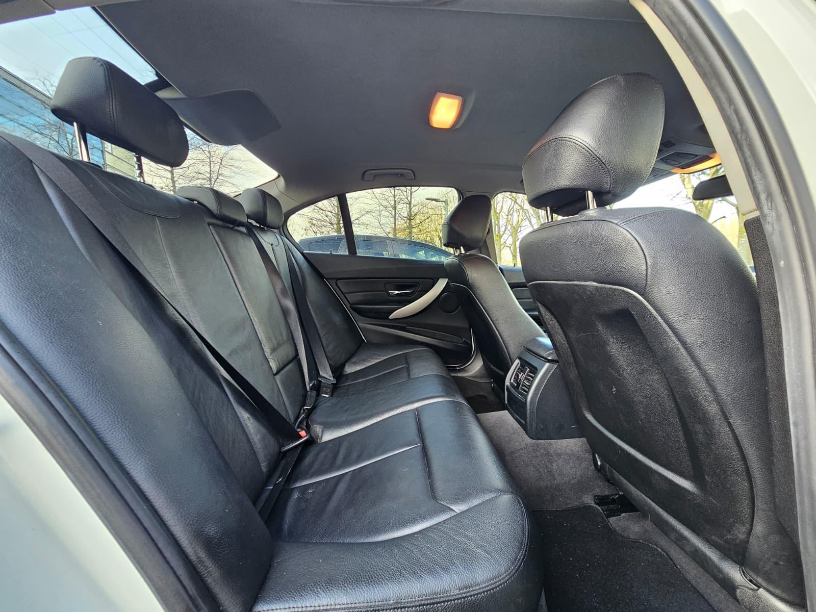 BMW 3 Series 2.0 320d ED EfficientDynamics Business Saloon 4dr Diesel Auto Euro 5 (s/s) (163 ps)