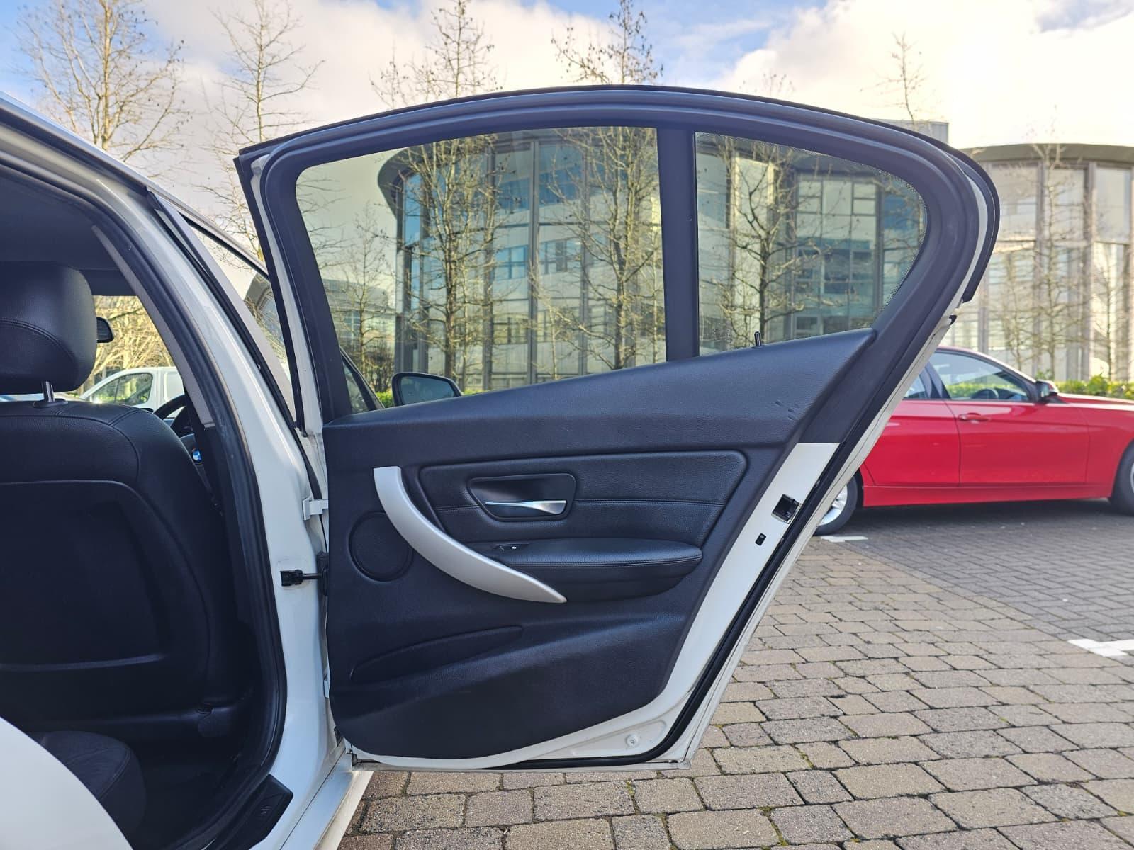 BMW 3 Series 2.0 320d ED EfficientDynamics Business Saloon 4dr Diesel Auto Euro 5 (s/s) (163 ps)