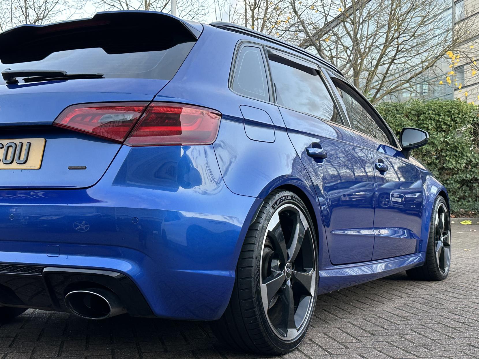 Audi RS3 2.5 TFSI Sportback 5dr Petrol S Tronic quattro Euro 6 (s/s) (Nav) (367 ps)