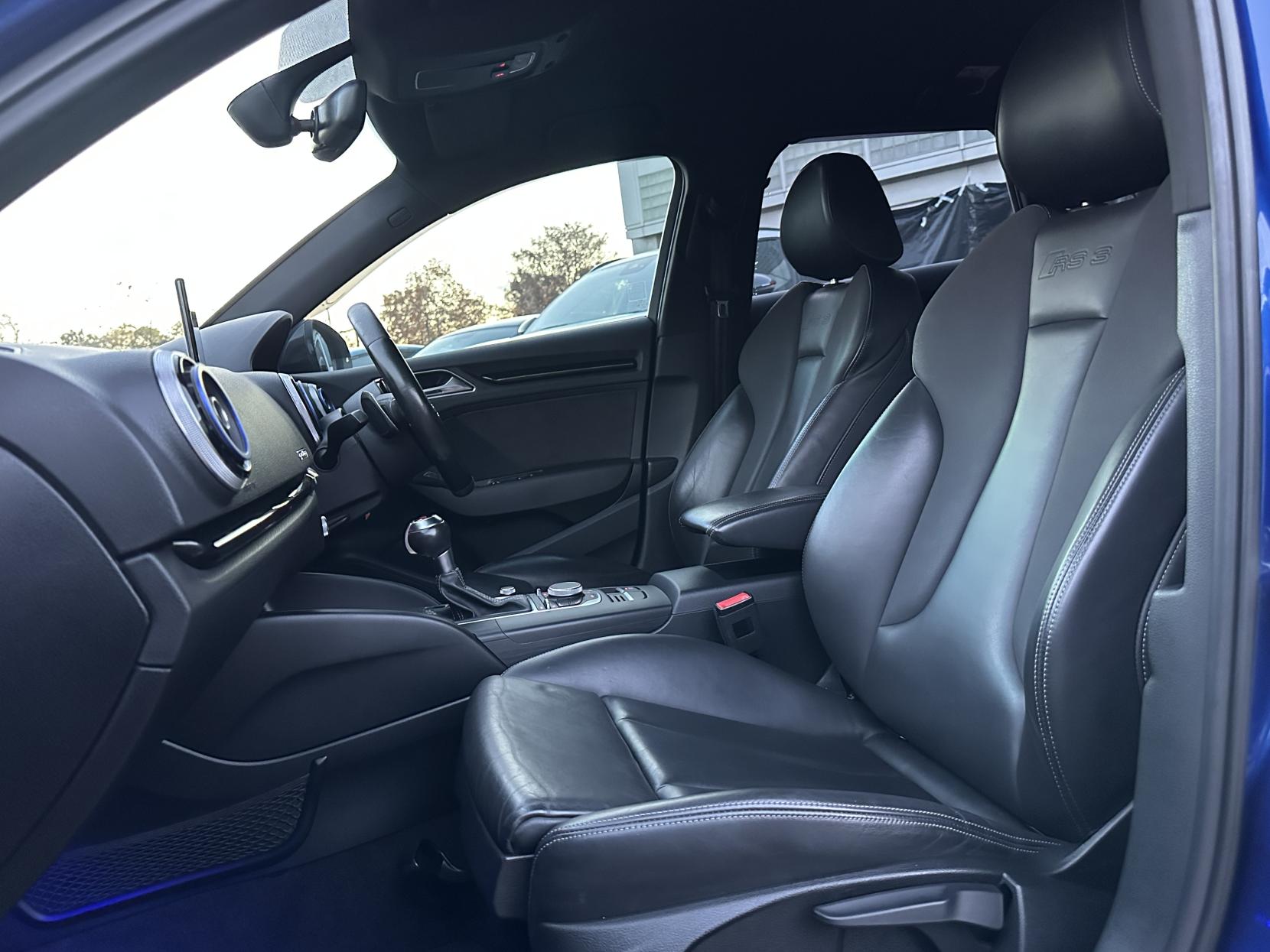 Audi RS3 2.5 TFSI Sportback 5dr Petrol S Tronic quattro Euro 6 (s/s) (Nav) (367 ps)