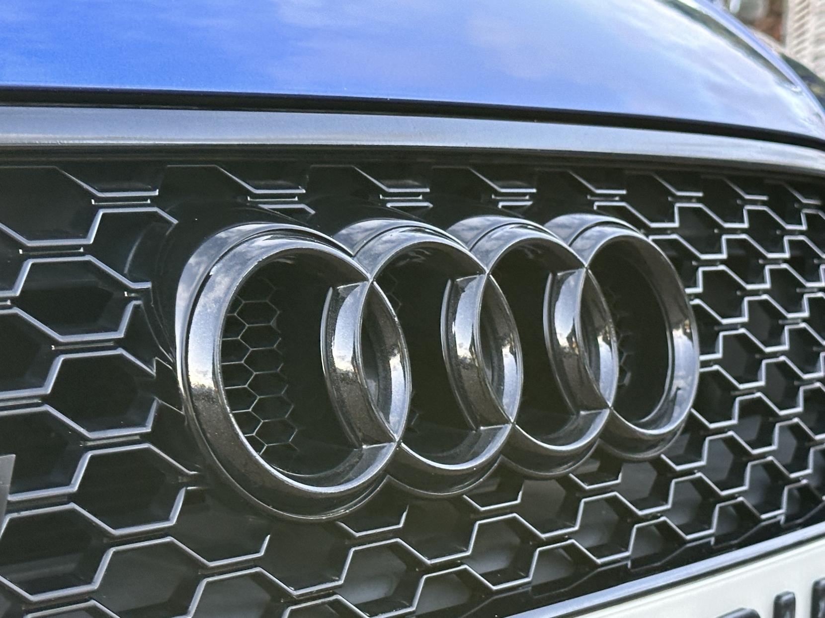 Audi RS3 2.5 TFSI Sportback 5dr Petrol S Tronic quattro Euro 6 (s/s) (Nav) (367 ps)