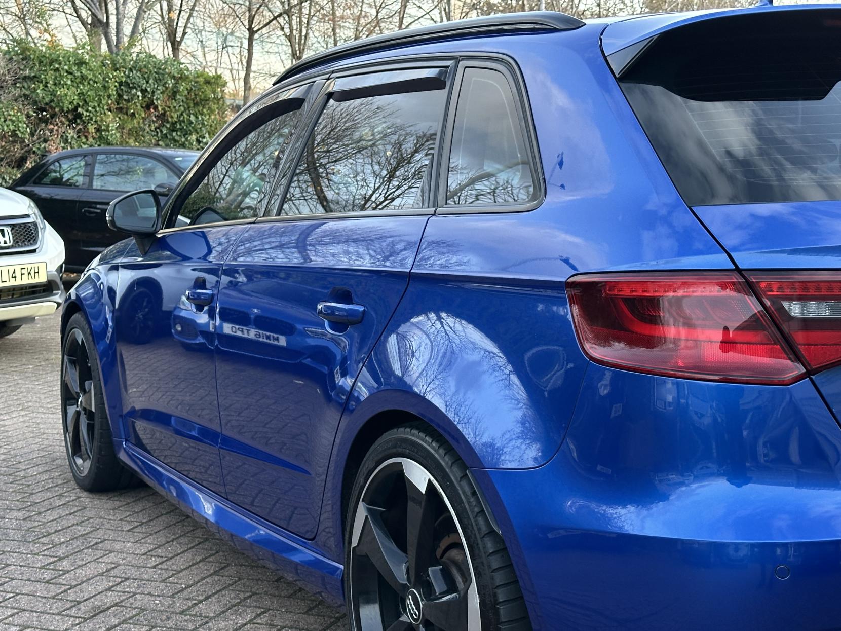 Audi RS3 2.5 TFSI Sportback 5dr Petrol S Tronic quattro Euro 6 (s/s) (Nav) (367 ps)