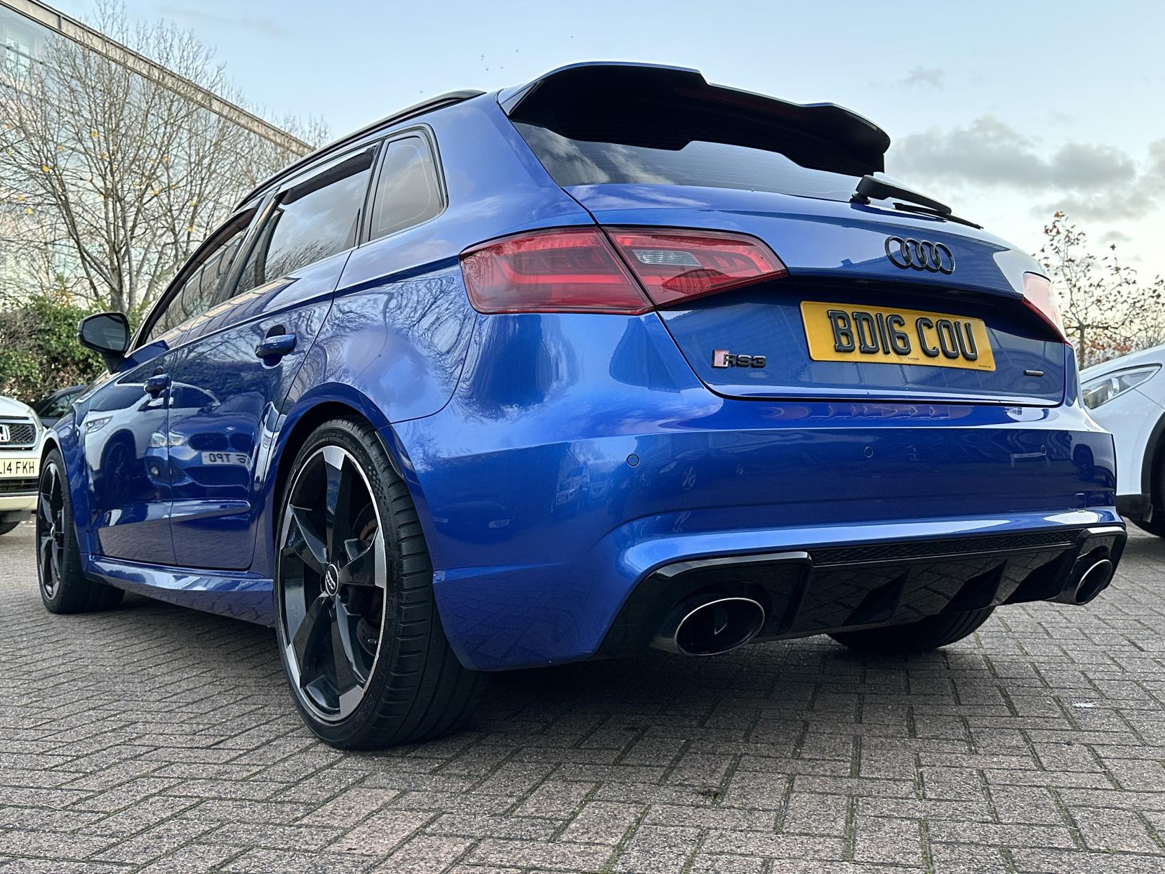 Audi RS3 2.5 TFSI Sportback 5dr Petrol S Tronic quattro Euro 6 (s/s) (Nav) (367 ps)