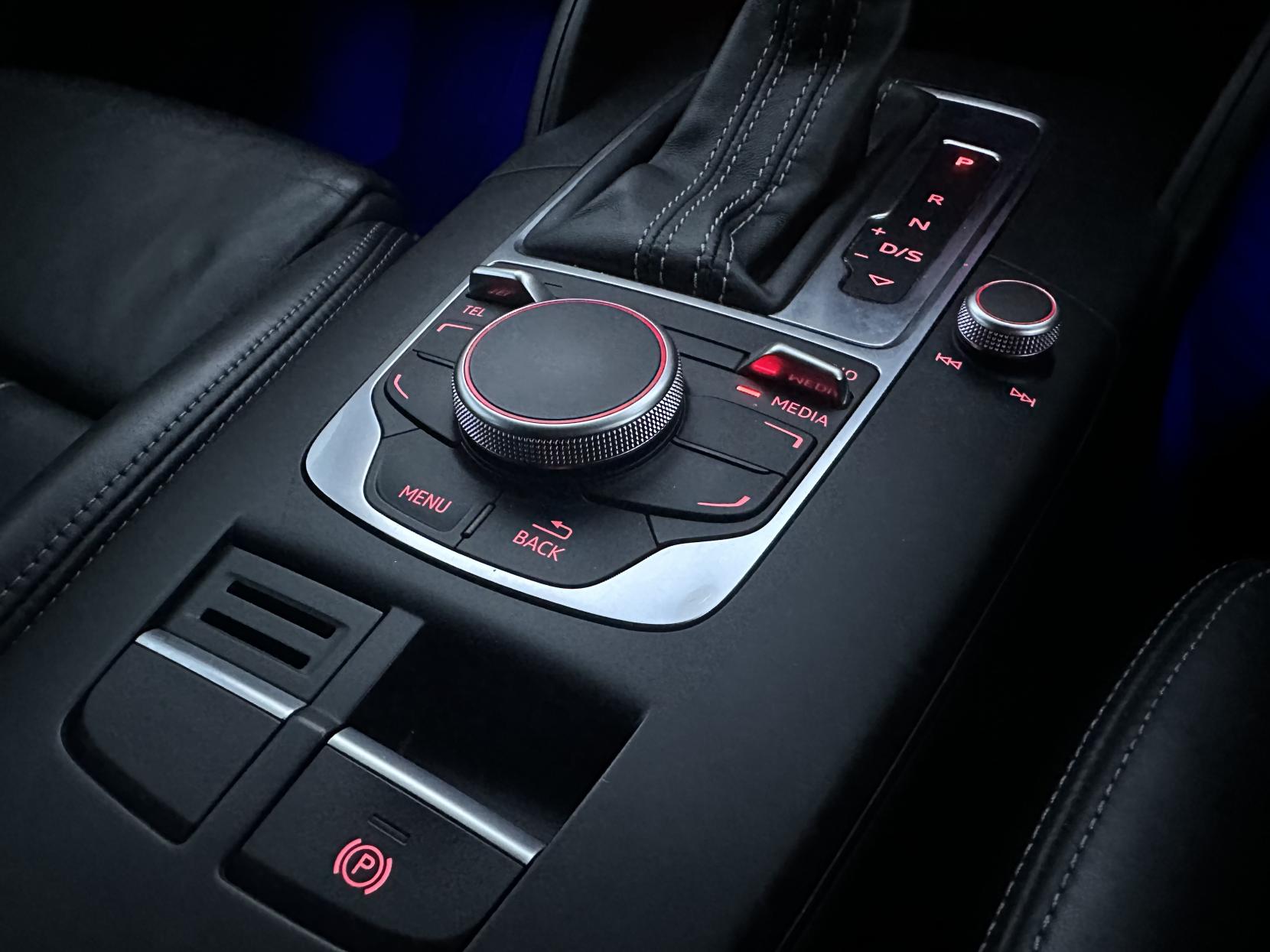 Audi RS3 2.5 TFSI Sportback 5dr Petrol S Tronic quattro Euro 6 (s/s) (Nav) (367 ps)