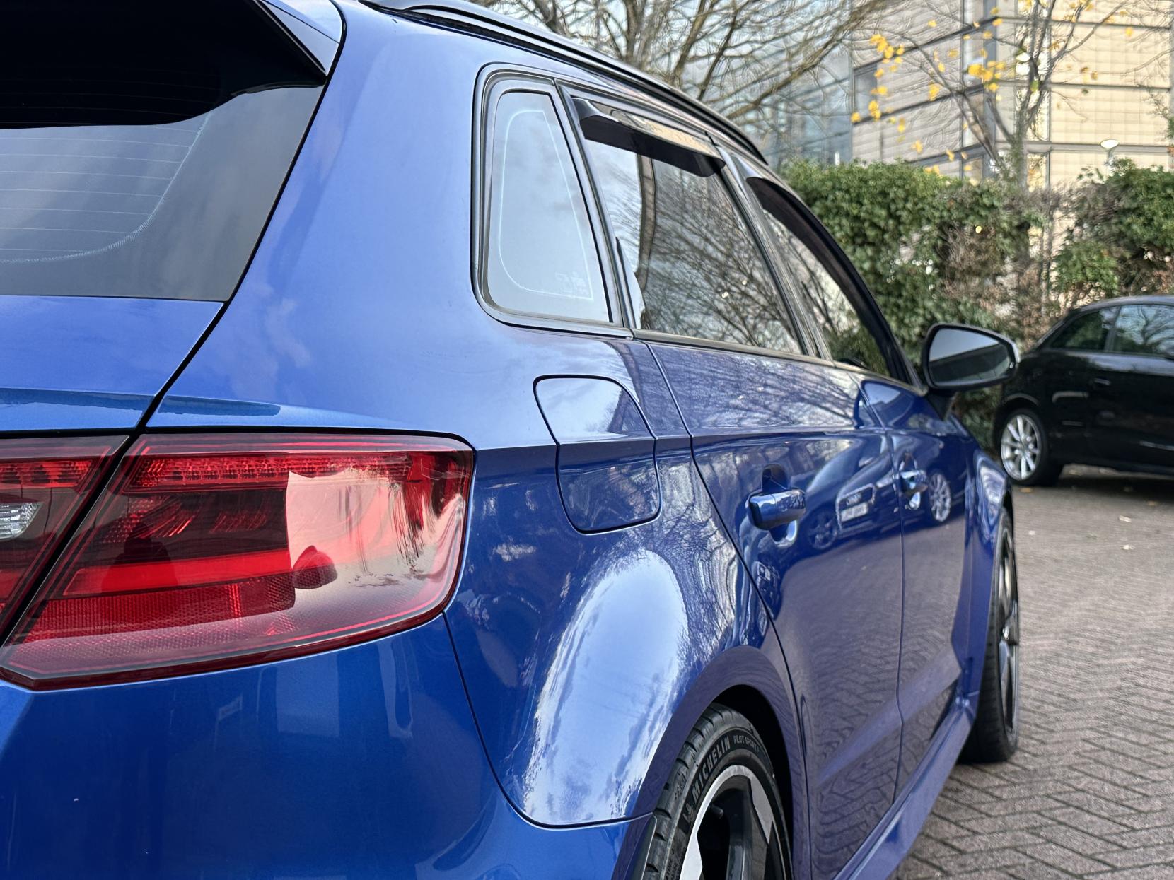 Audi RS3 2.5 TFSI Sportback 5dr Petrol S Tronic quattro Euro 6 (s/s) (Nav) (367 ps)