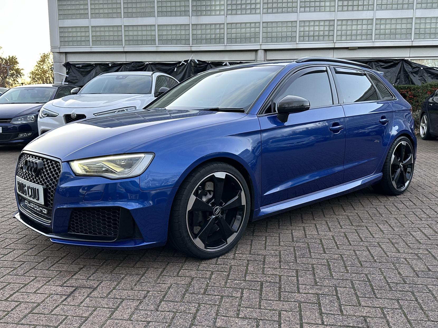 Audi RS3 2.5 TFSI Sportback 5dr Petrol S Tronic quattro Euro 6 (s/s) (Nav) (367 ps)