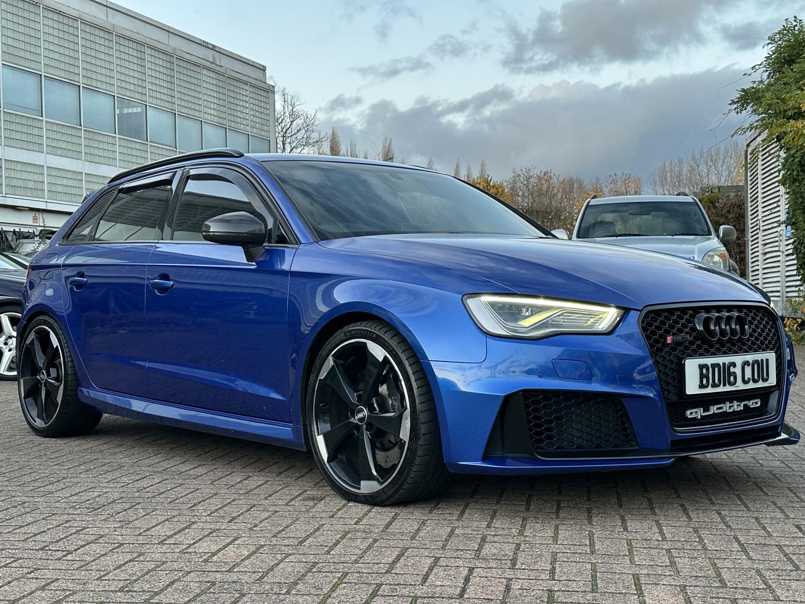 Audi RS3 2.5 TFSI Sportback 5dr Petrol S Tronic quattro Euro 6 (s/s) (Nav) (367 ps)