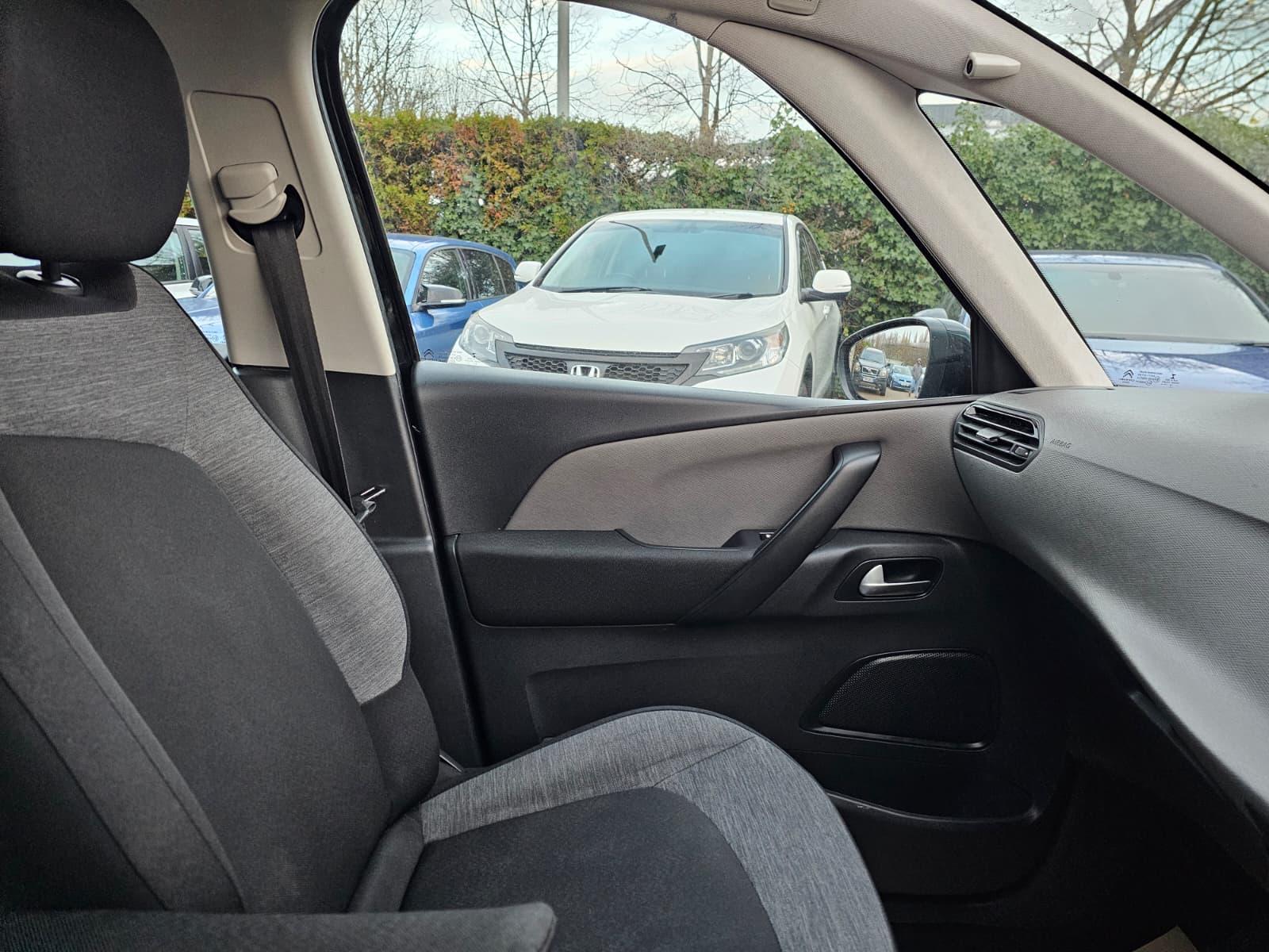 Citroen Grand C4 Picasso 1.6 BlueHDi Touch Edition MPV 5dr Diesel EAT6 Euro 6 (s/s) (120 ps)