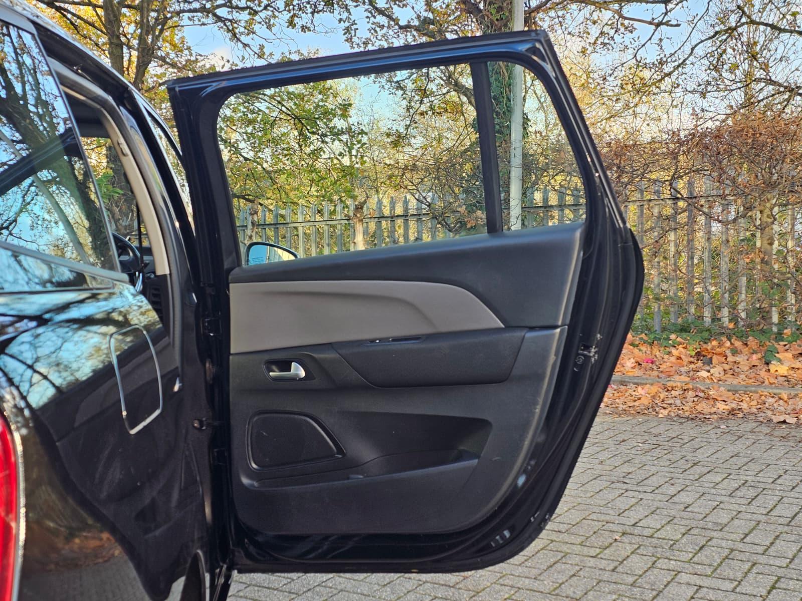 Citroen Grand C4 Picasso 1.6 BlueHDi Touch Edition MPV 5dr Diesel EAT6 Euro 6 (s/s) (120 ps)