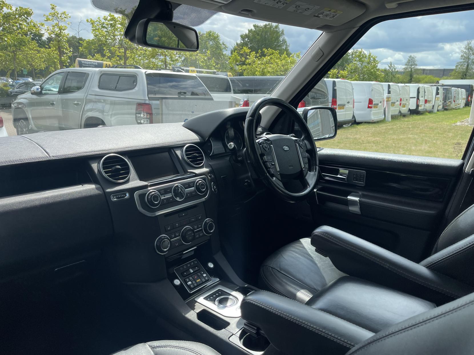 Land Rover Discovery 4 3.0 SD V6 HSE SUV 5dr Diesel Auto 4WD Euro 5 (255 bhp)