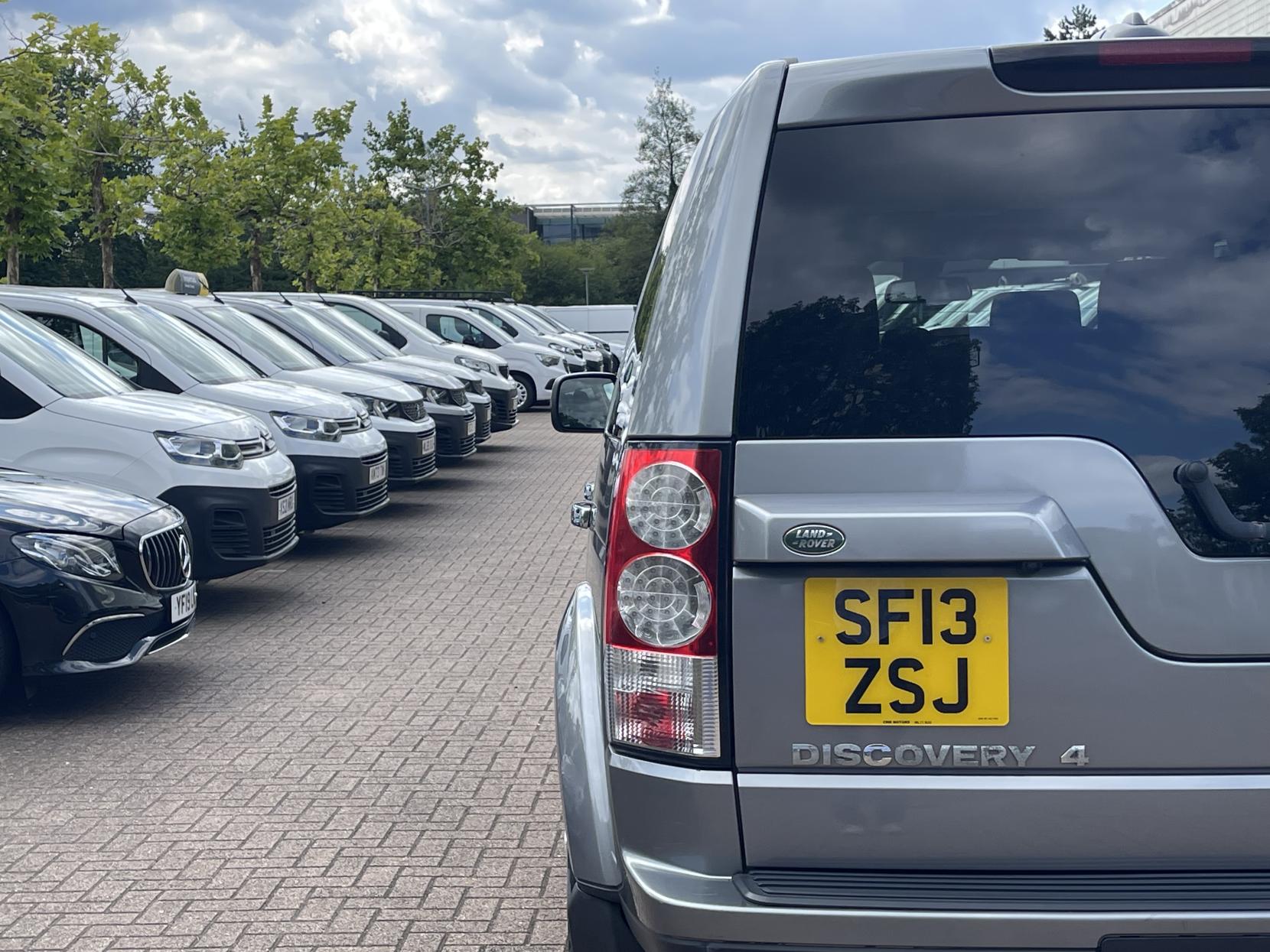 Land Rover Discovery 4 3.0 SD V6 HSE SUV 5dr Diesel Auto 4WD Euro 5 (255 bhp)