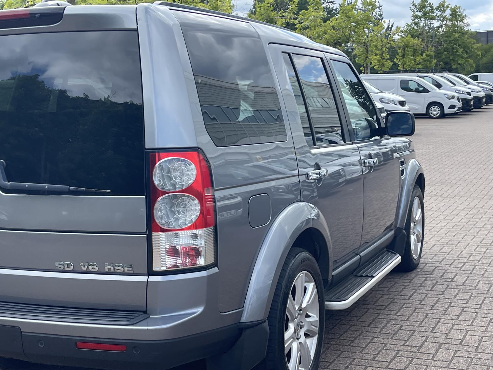 Land Rover Discovery 4 3.0 SD V6 HSE SUV 5dr Diesel Auto 4WD Euro 5 (255 bhp)