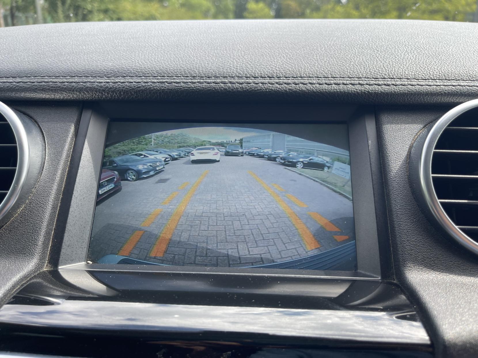 Land Rover Discovery 4 3.0 SD V6 HSE SUV 5dr Diesel Auto 4WD Euro 5 (255 bhp)