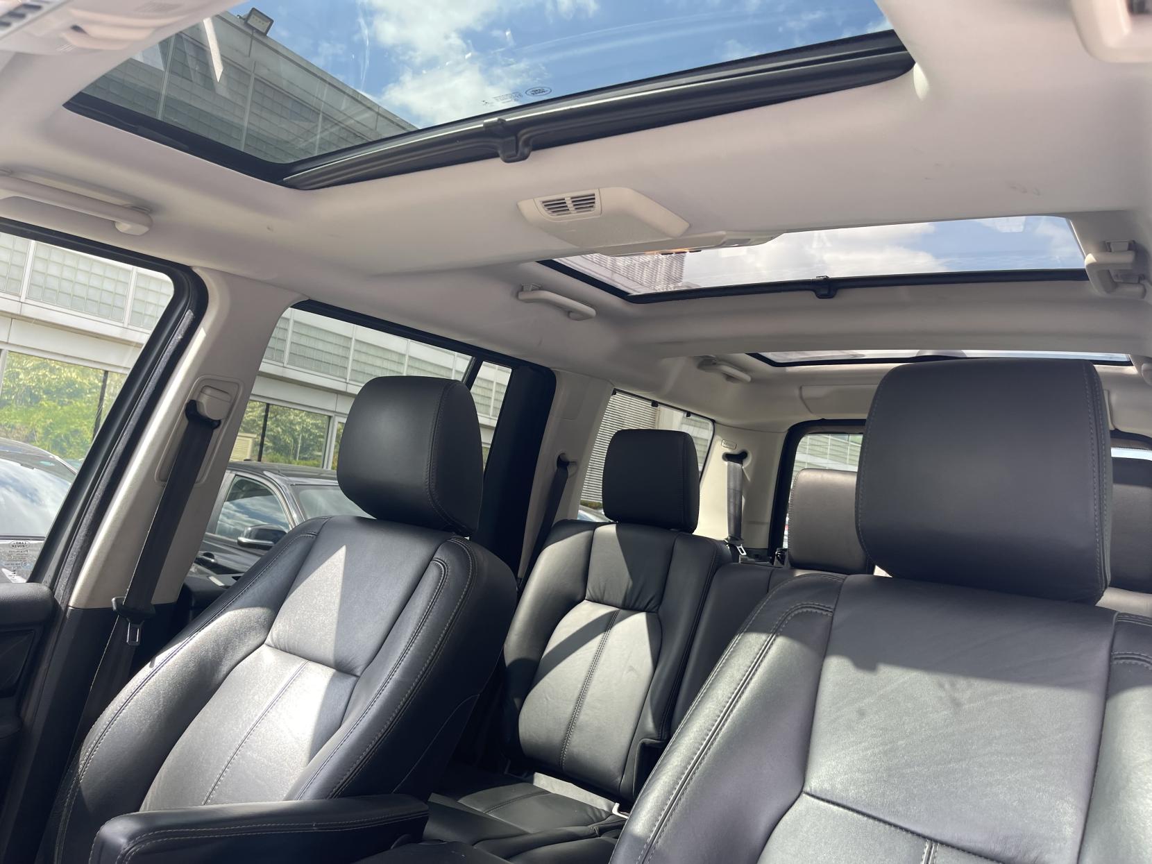 Land Rover Discovery 4 3.0 SD V6 HSE SUV 5dr Diesel Auto 4WD Euro 5 (255 bhp)