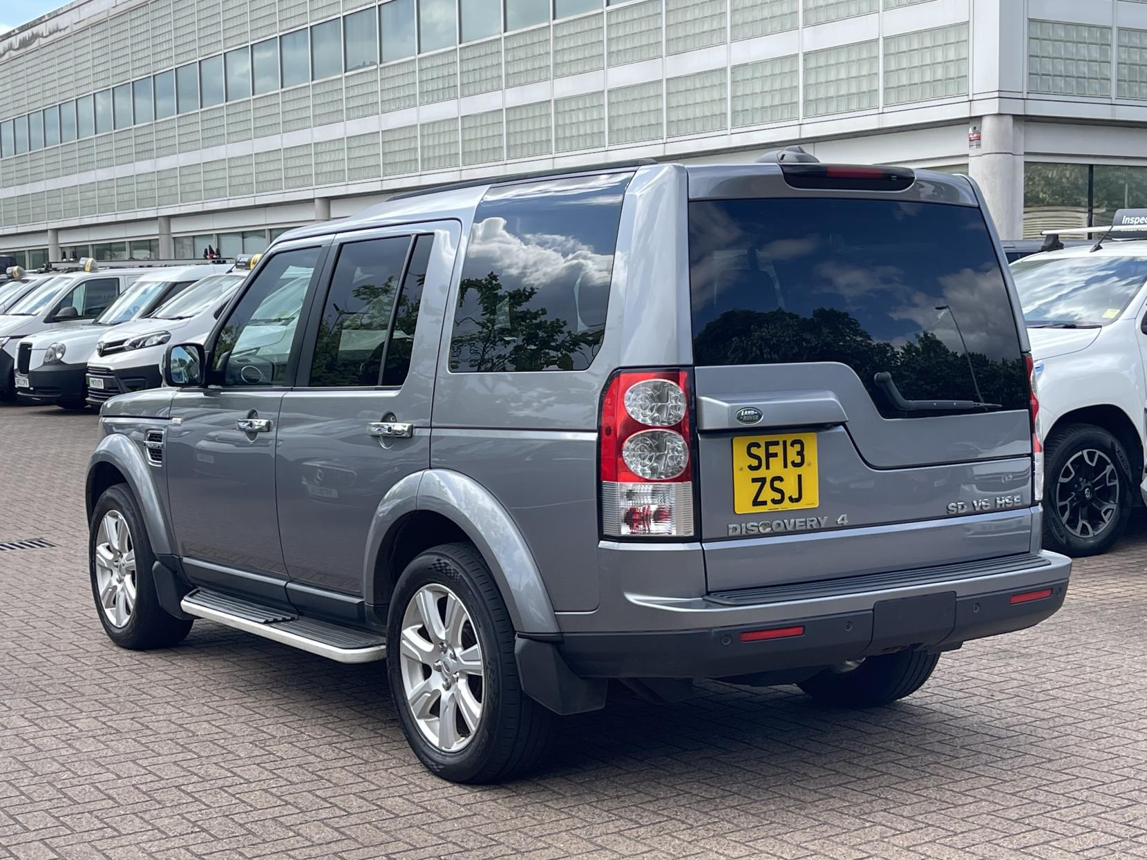 Land Rover Discovery 4 3.0 SD V6 HSE SUV 5dr Diesel Auto 4WD Euro 5 (255 bhp)