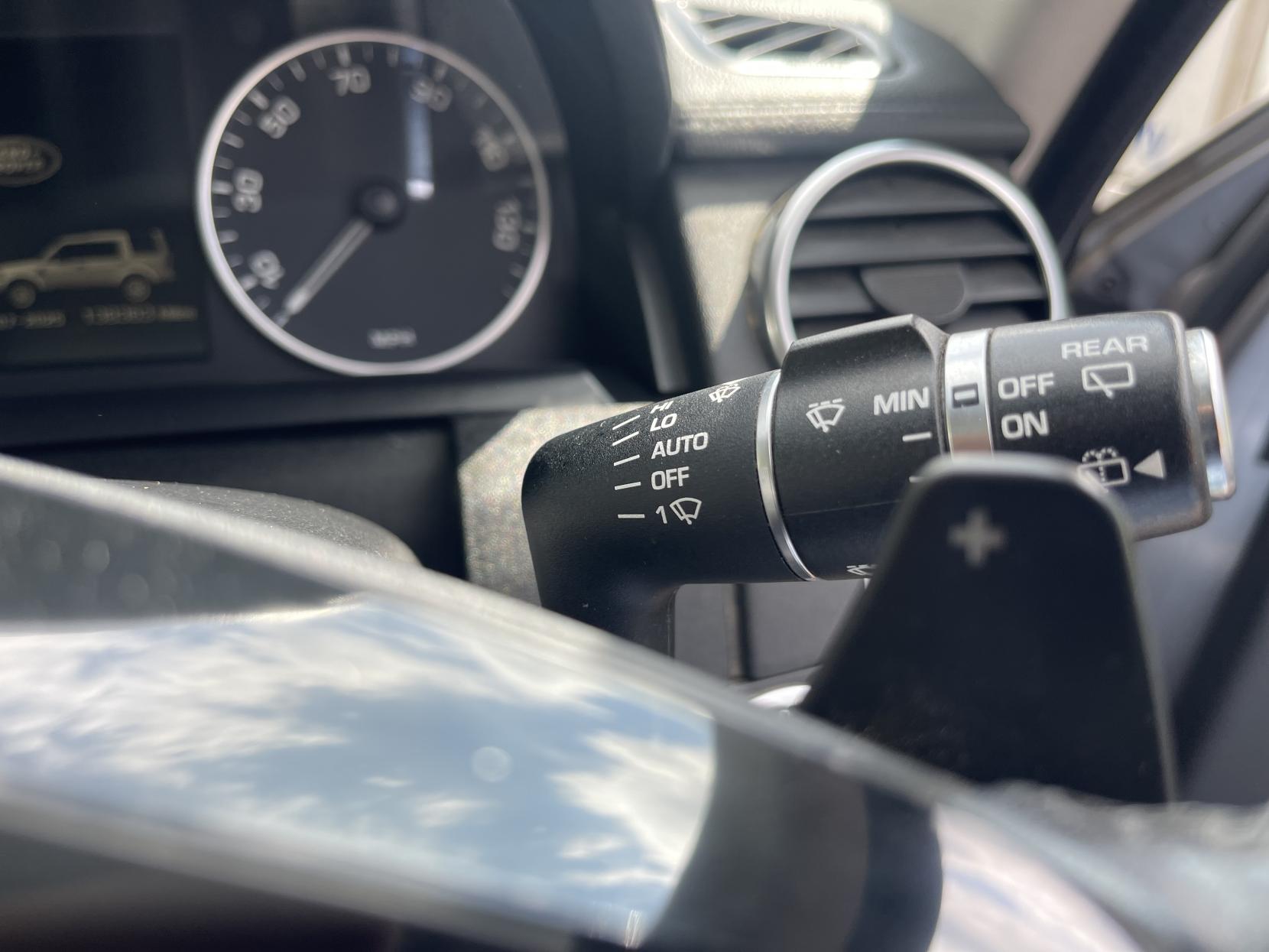 Land Rover Discovery 4 3.0 SD V6 HSE SUV 5dr Diesel Auto 4WD Euro 5 (255 bhp)