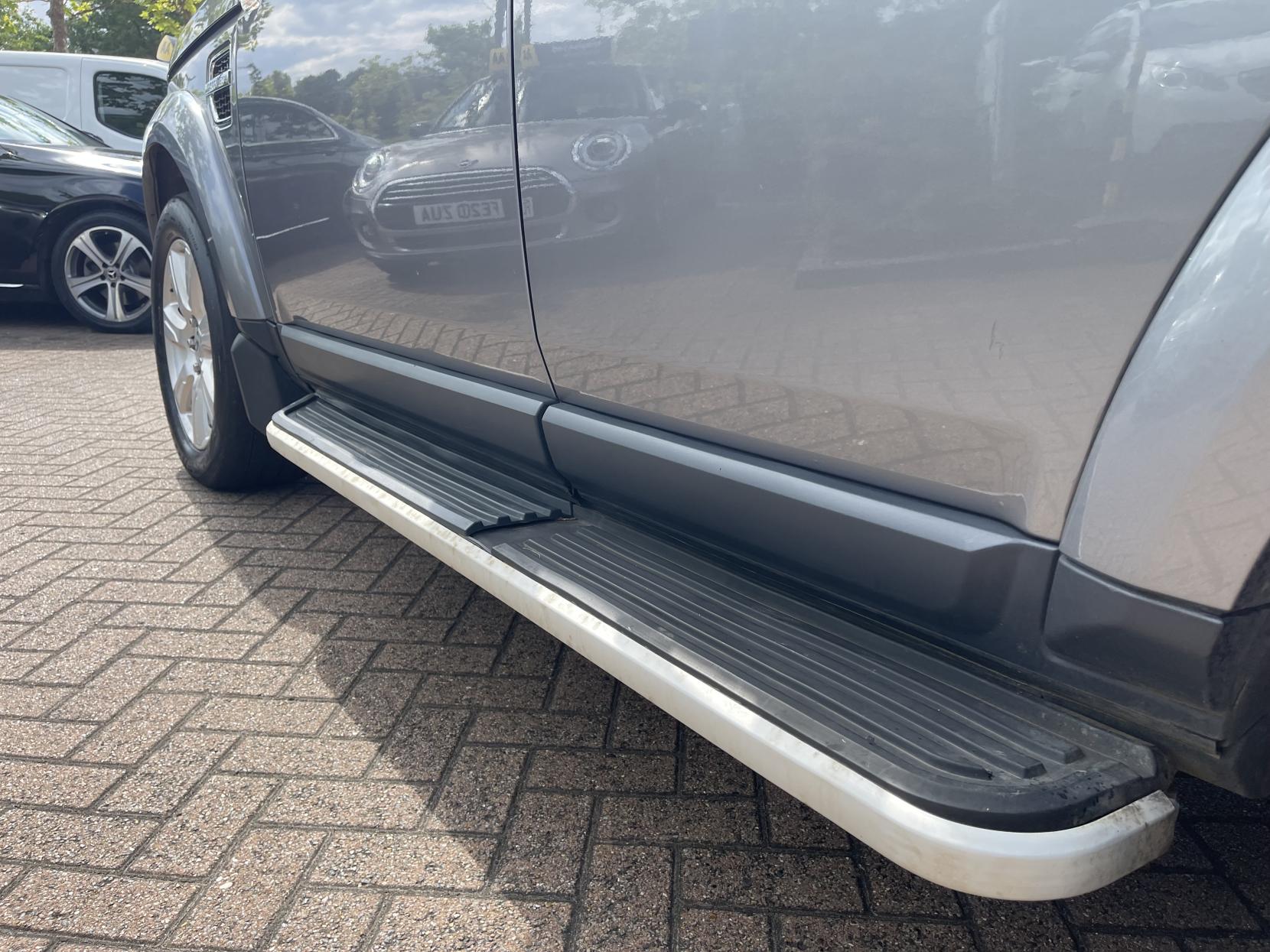 Land Rover Discovery 4 3.0 SD V6 HSE SUV 5dr Diesel Auto 4WD Euro 5 (255 bhp)