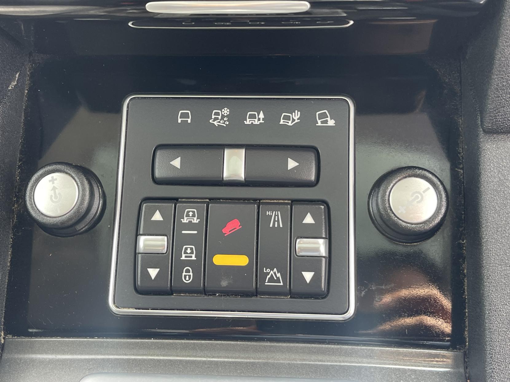 Land Rover Discovery 4 3.0 SD V6 HSE SUV 5dr Diesel Auto 4WD Euro 5 (255 bhp)